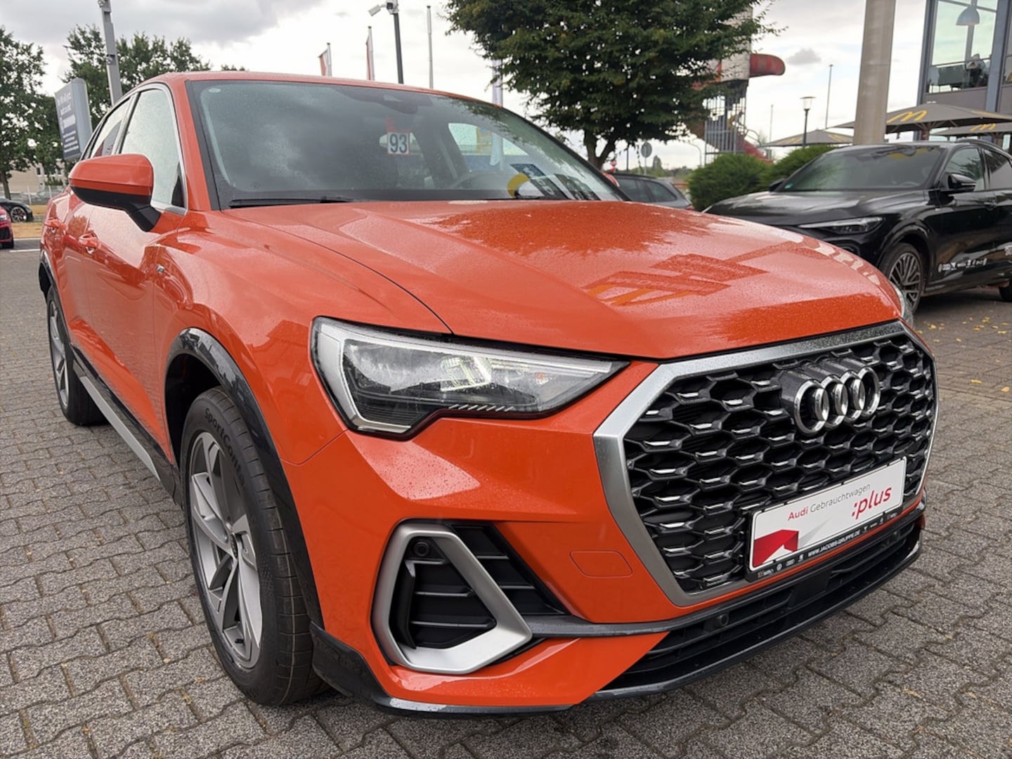 Bild über Audi Q3 Sportback S line 35 TFSI S tronic - für weitere Informationen kontaktieren Sie den Audi Partner