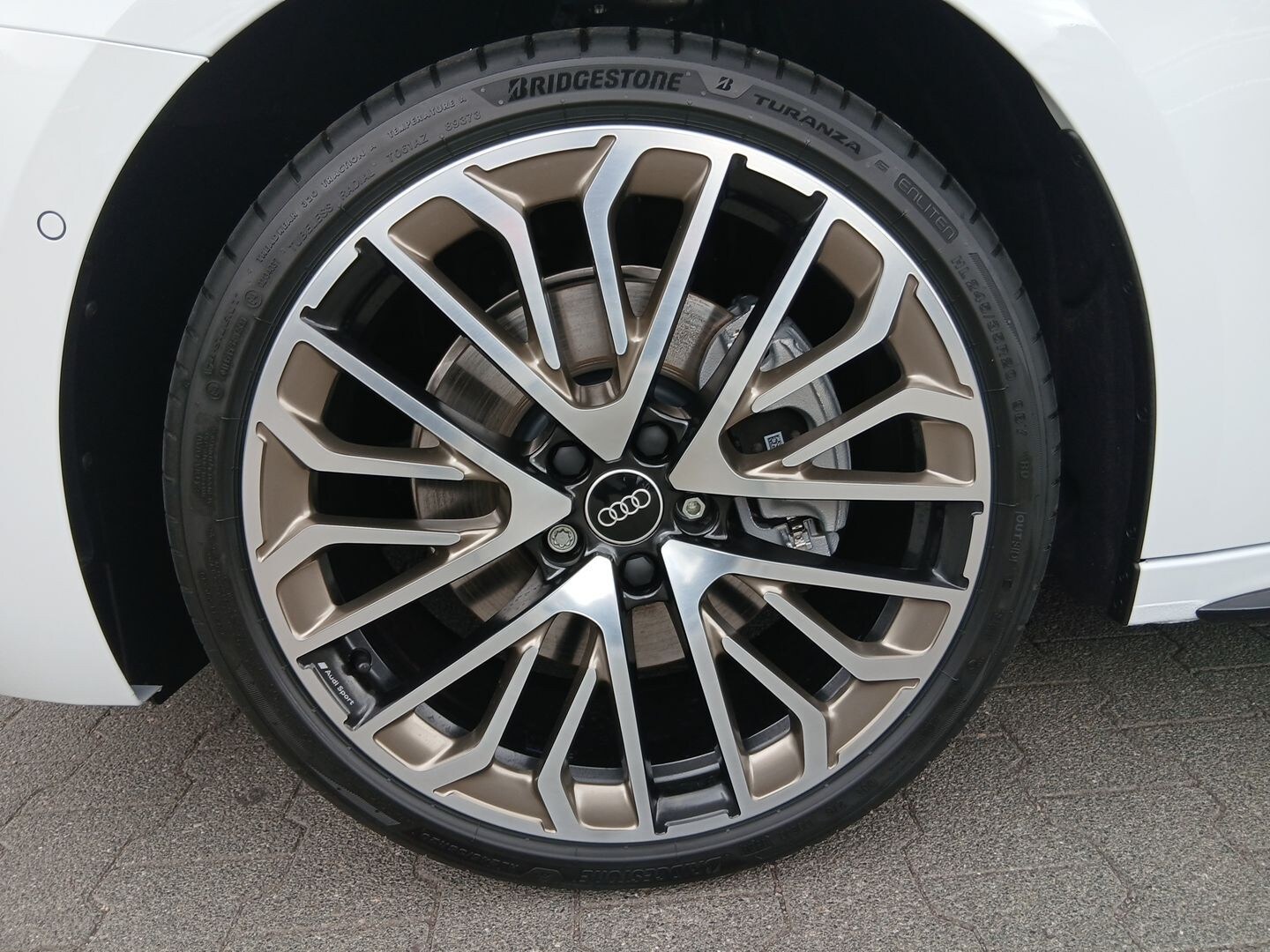 Bild über Audi A5 Avant edition one TDI quattro 150 kW S tronic - für weitere Informationen kontaktieren Sie den Audi Partner