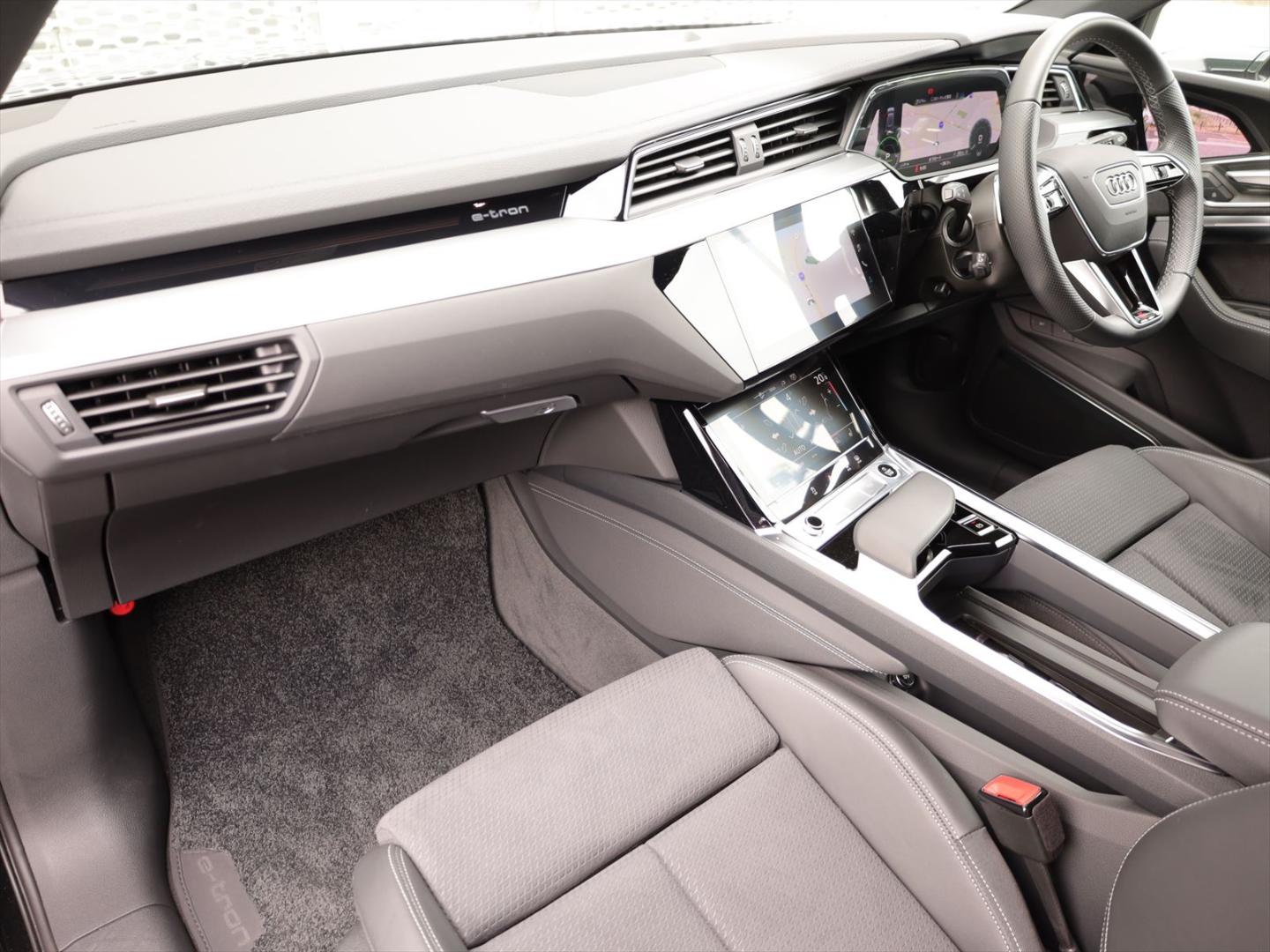 Image about Audi e-tron 50 quattro S line 230,00 kW
