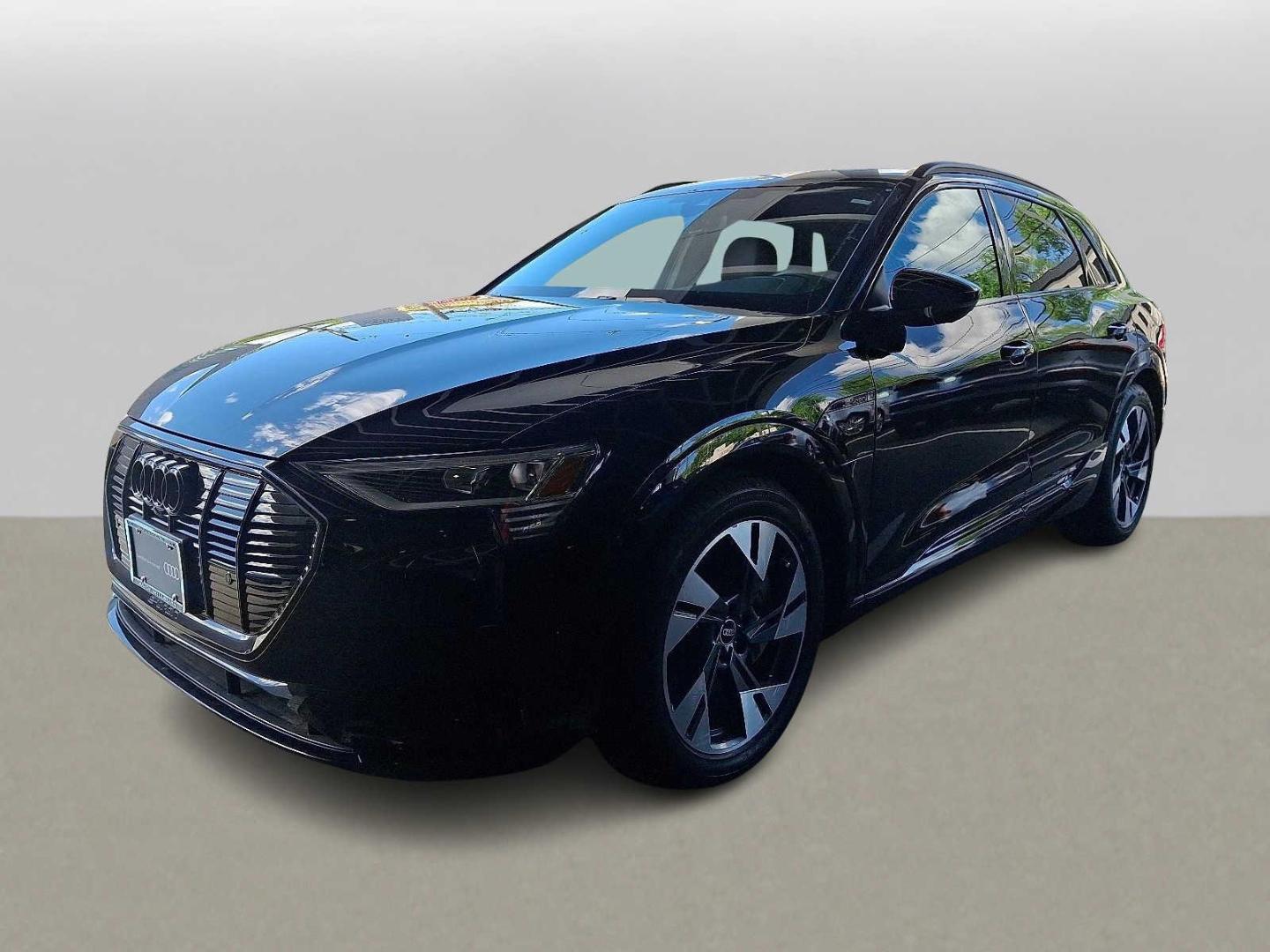 2023 Audi e-tron 95 kWh Premium quattro's photo