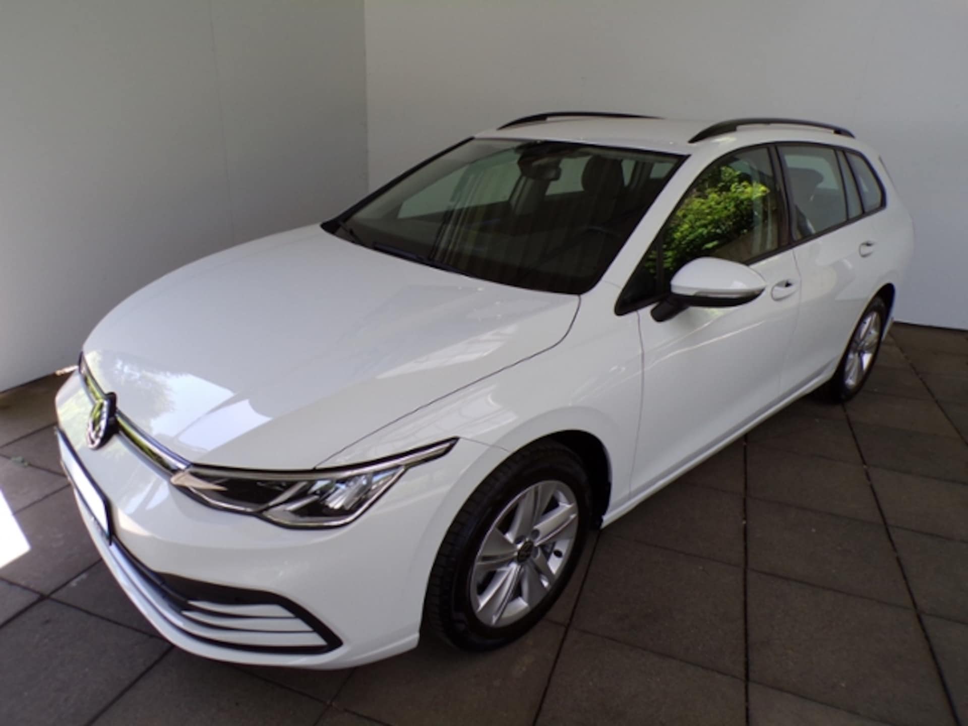Volkswagen Golf Variant Life