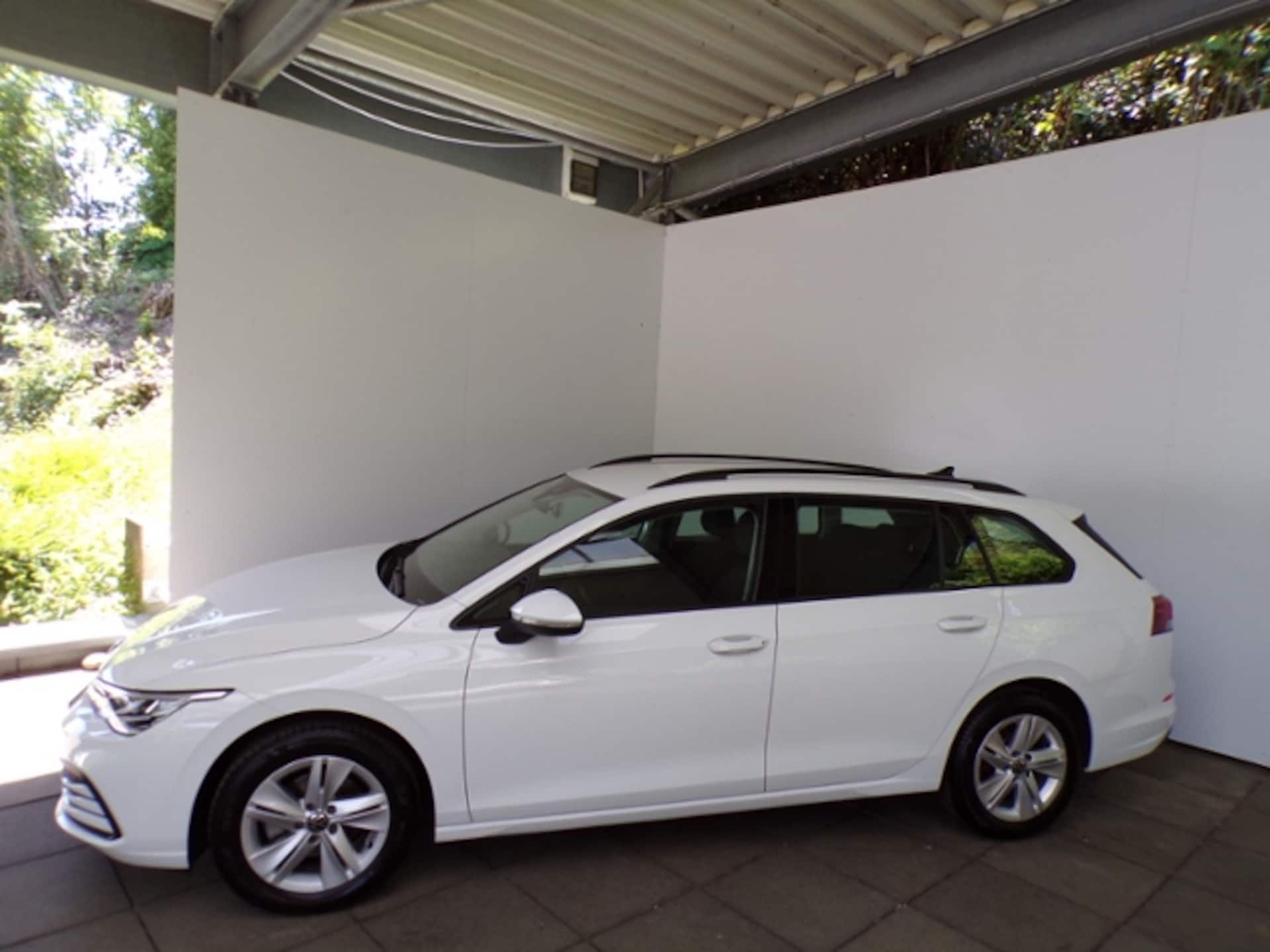 Volkswagen Golf Variant Life