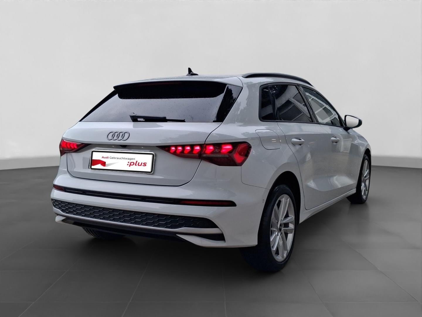Bild über Audi A3 Sportback TDI Schaltgetriebe - für weitere Informationen kontaktieren Sie den Audi Partner