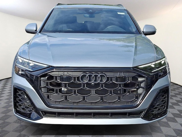 2025 Audi Q8