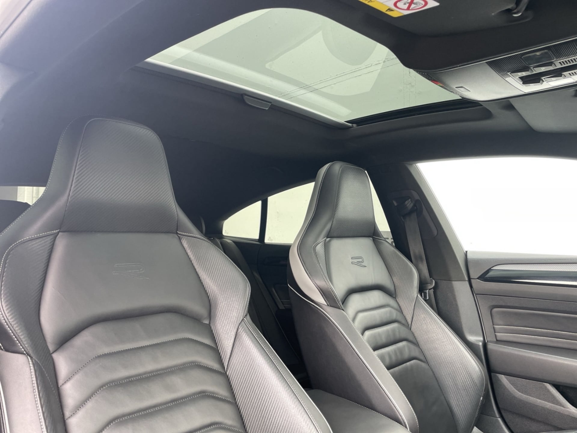 Volkswagen Arteon R-Line