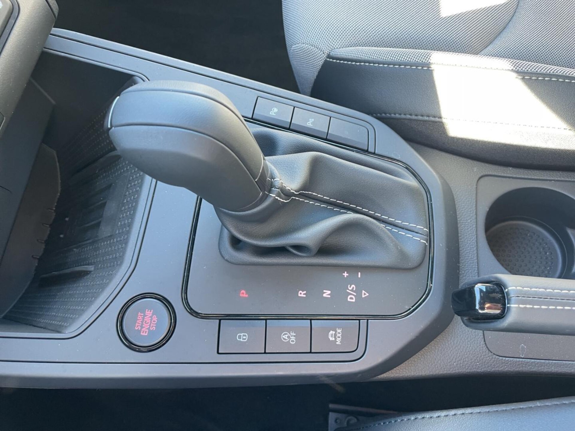 SEAT Arona FR
