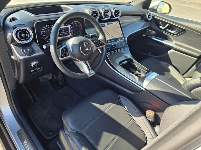 2023 Mercedes-Benz GLC 300