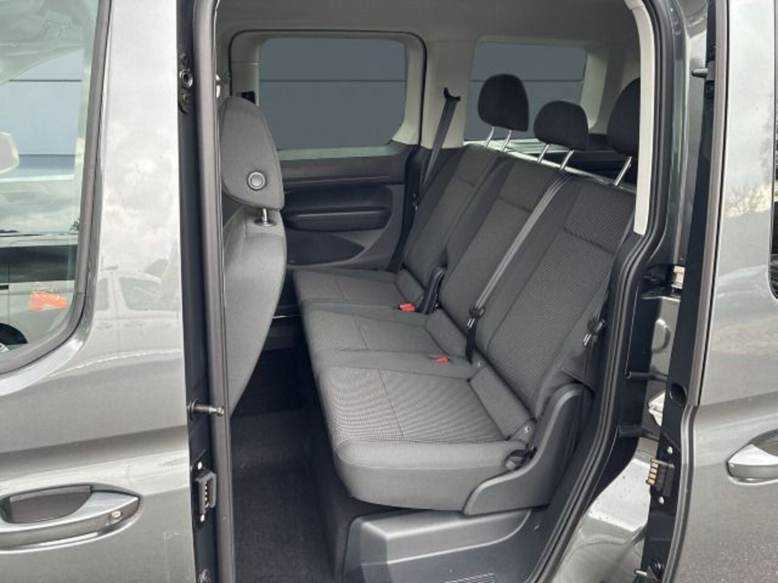 Volkswagen Caddy – Bild 10