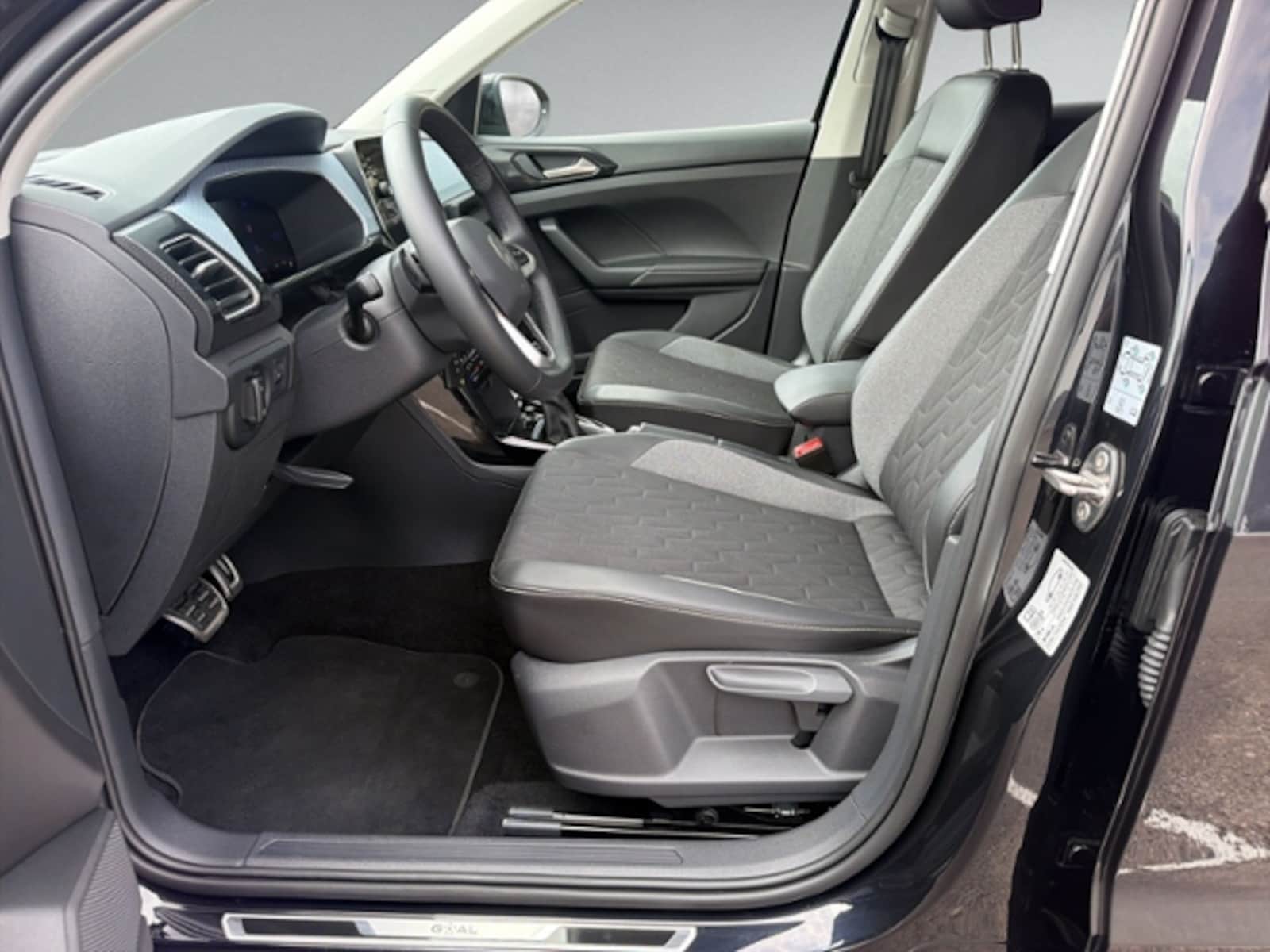 Volkswagen T-Cross – Bild 8