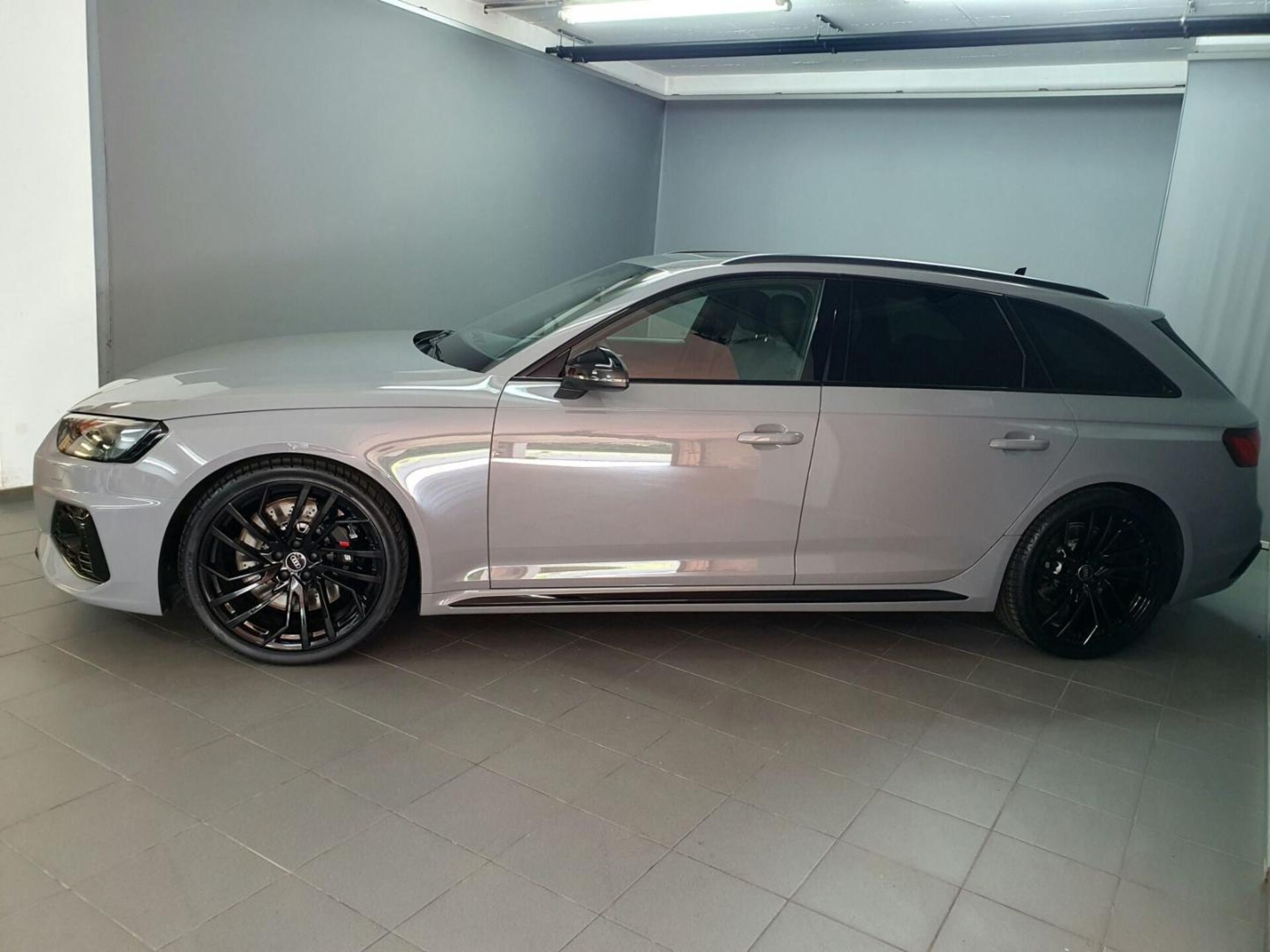 Audi RS 4 Avant