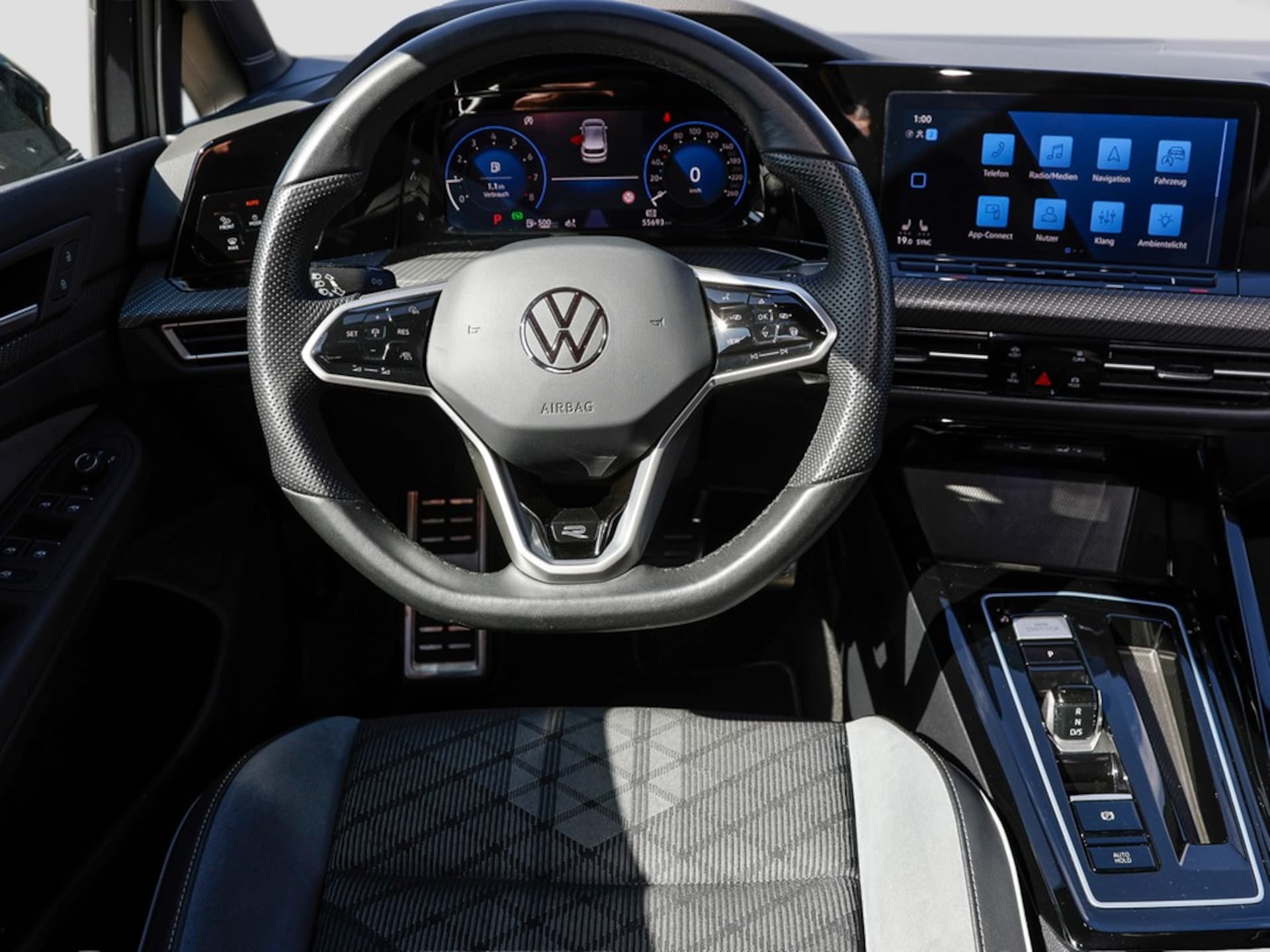 Volkswagen Golf R-Line