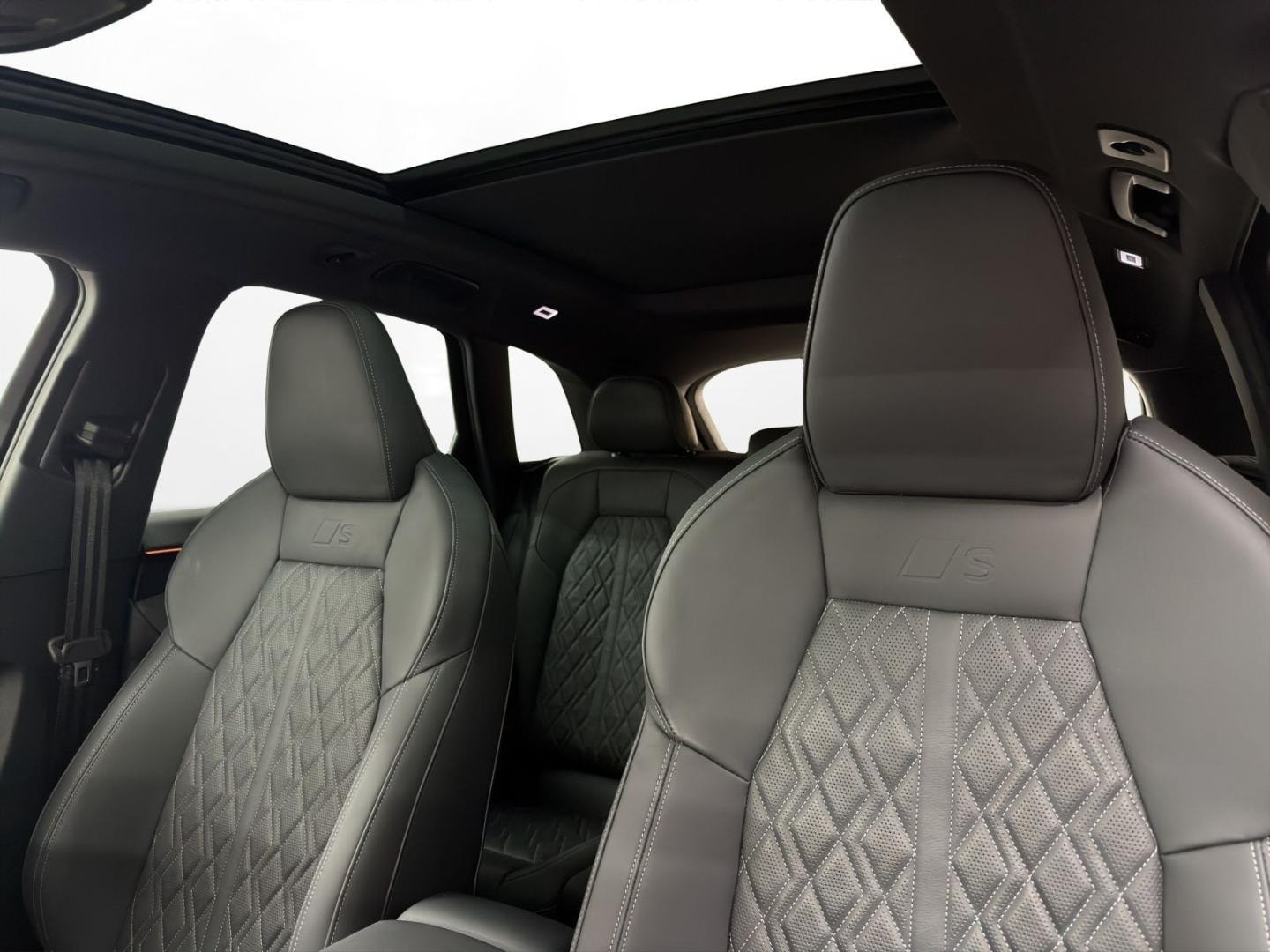 Bild über Audi Q5 SUV TFSI quattro 150 kW S tronic - für weitere Informationen kontaktieren Sie den Audi Partner