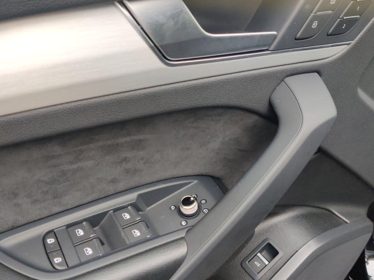 Bild über Audi Q5 Sportback 40 TDI quattro S tronic - für weitere Informationen kontaktieren Sie den Audi Partner