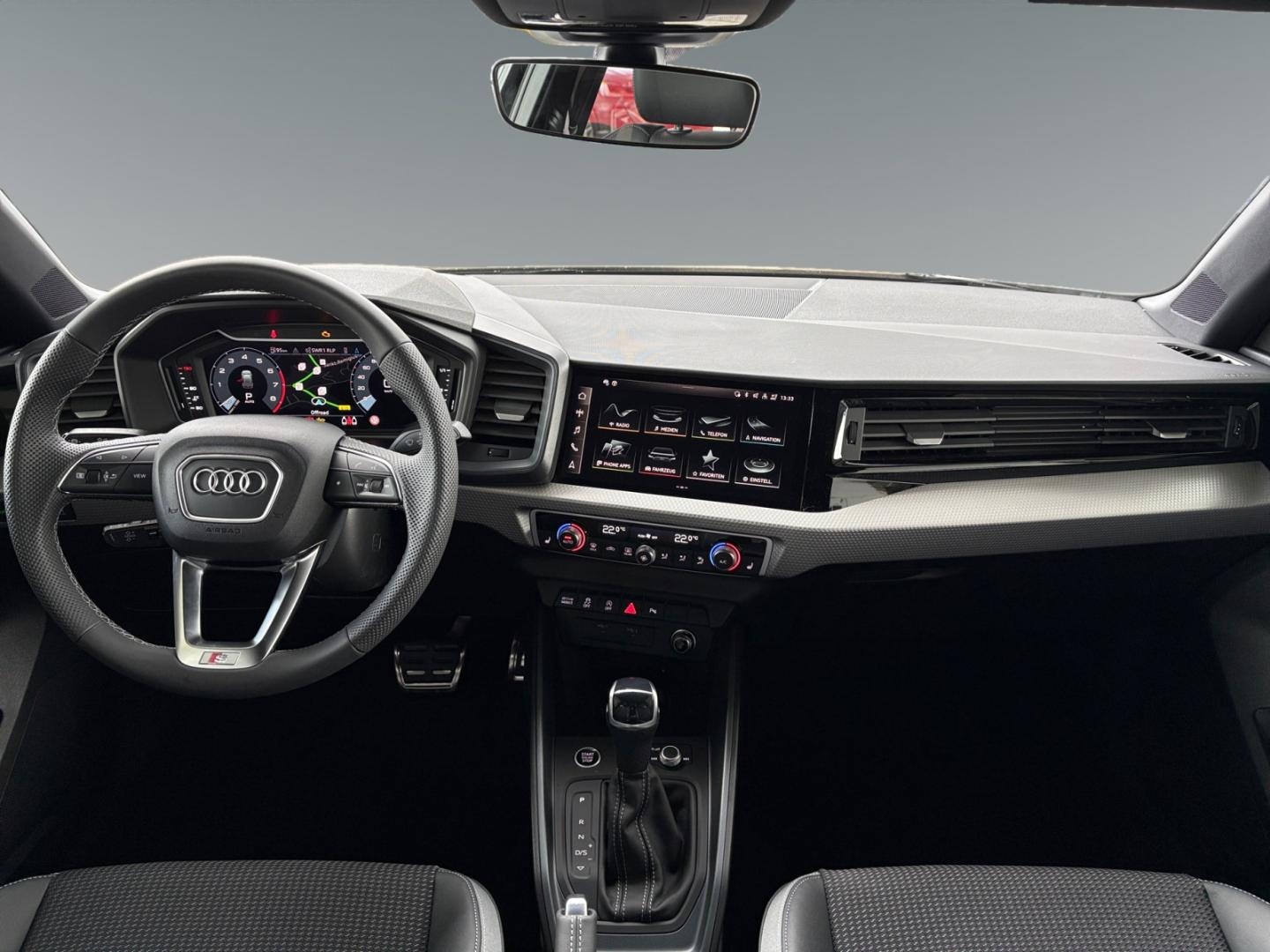 Bild über Audi A1 Sportback S line 40 TFSI S tronic - für weitere Informationen kontaktieren Sie den Audi Partner