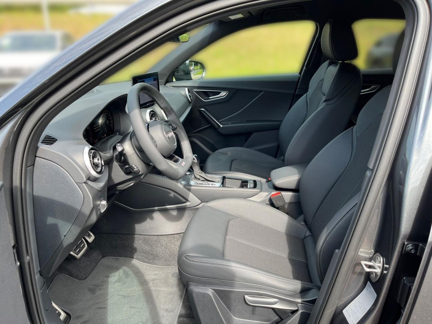 Image about Audi Q2 S line 35 TFSI S tronic
