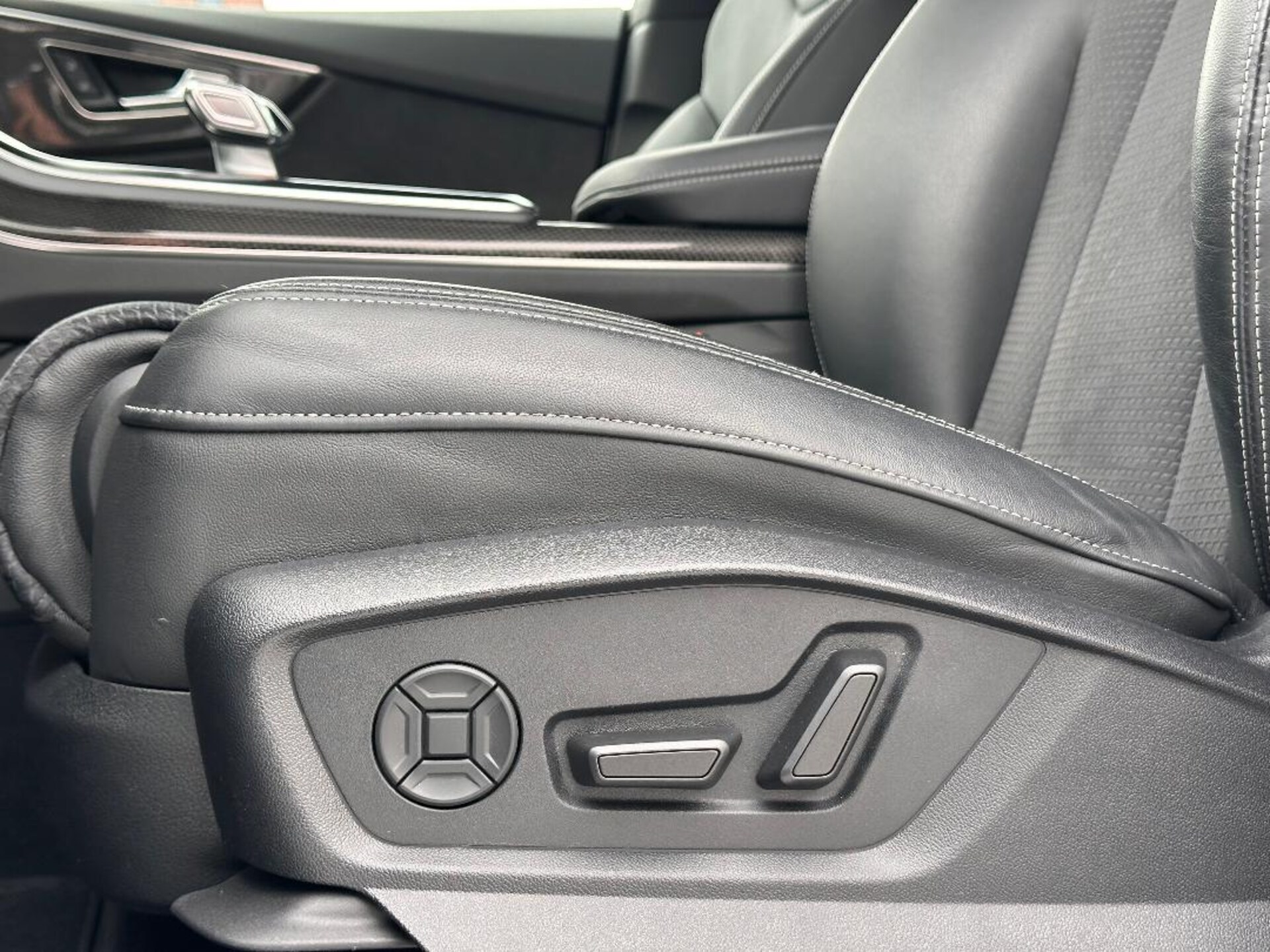 Audi Q8 SUV