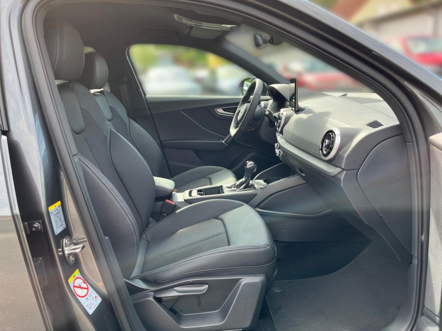 Image about Audi Q2 S line 35 TFSI S tronic
