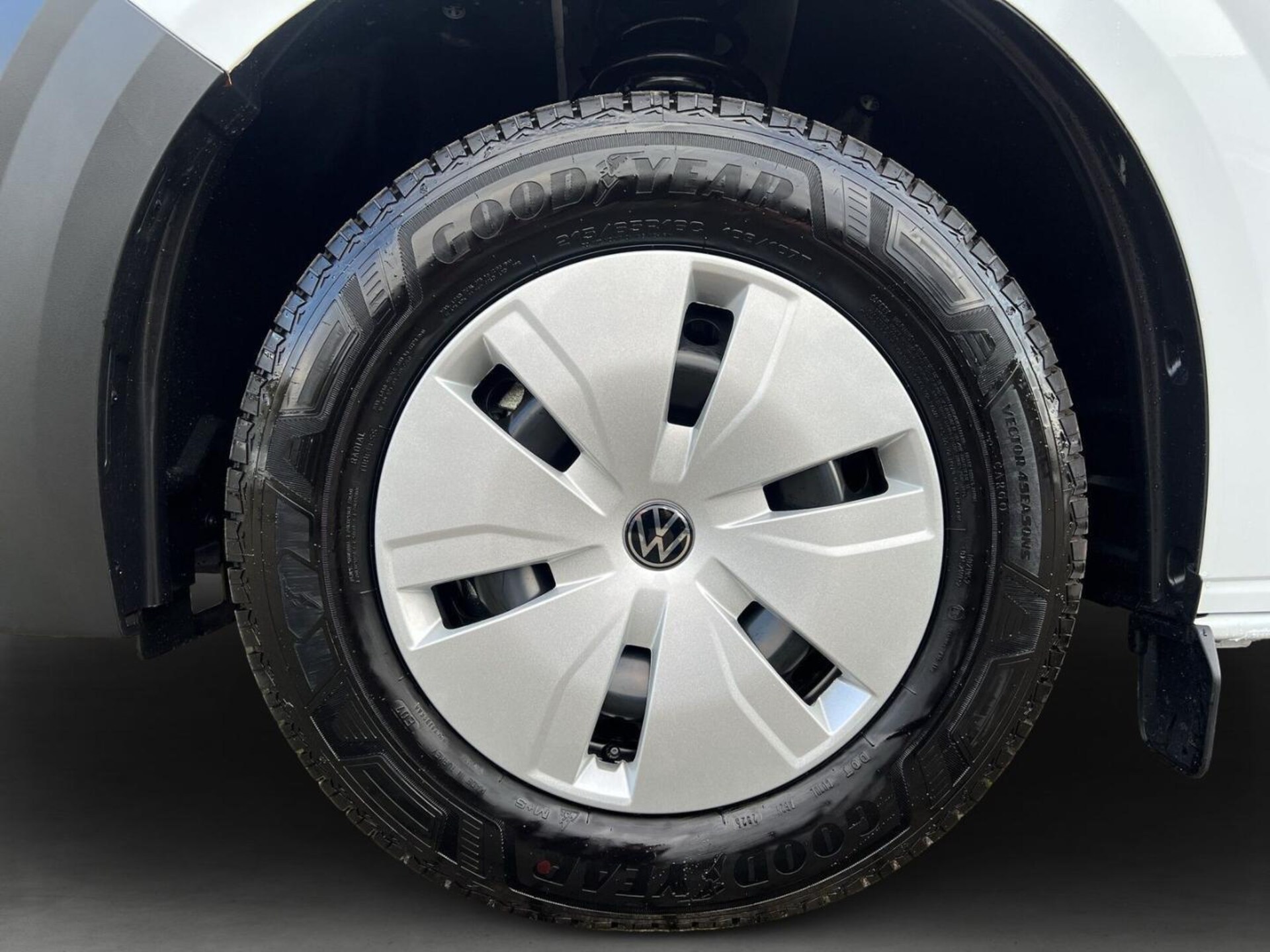 Volkswagen Transporter Kasten kurzer Radstand