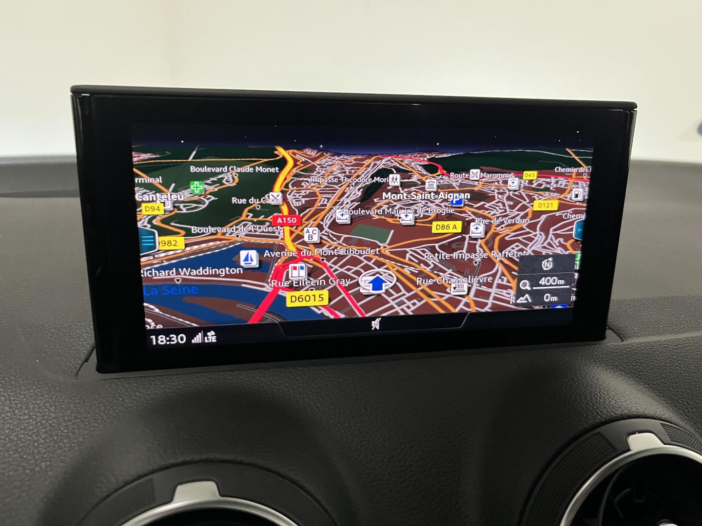 Image about Audi Q2 Business Line 30 TFSI 81 kW (110 ch) 6 vitesses