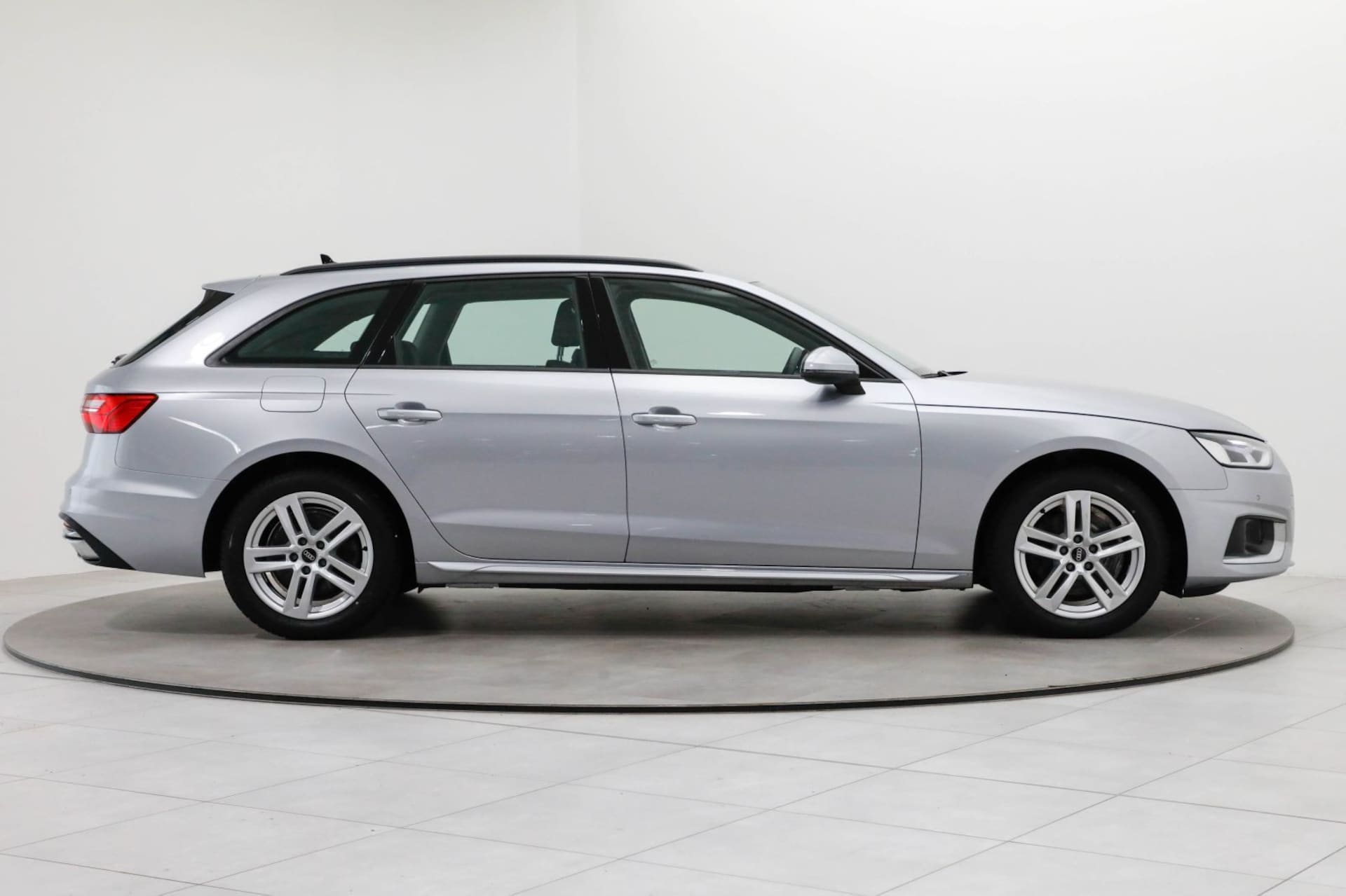 Audi A4 Avant Advanced