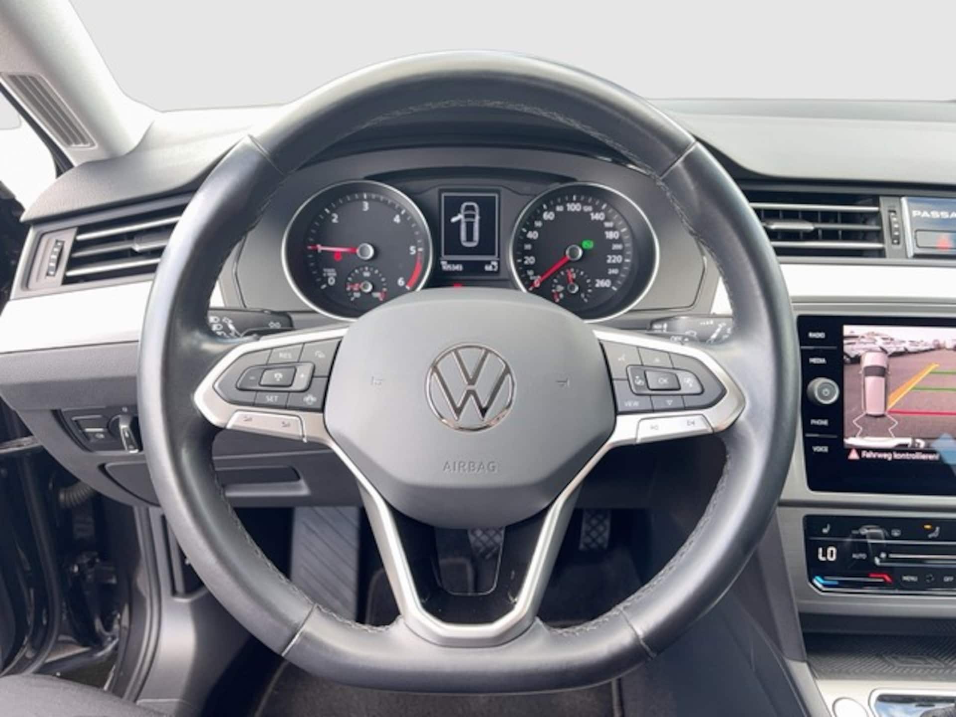 Volkswagen Passat Variant Basis-Modell
