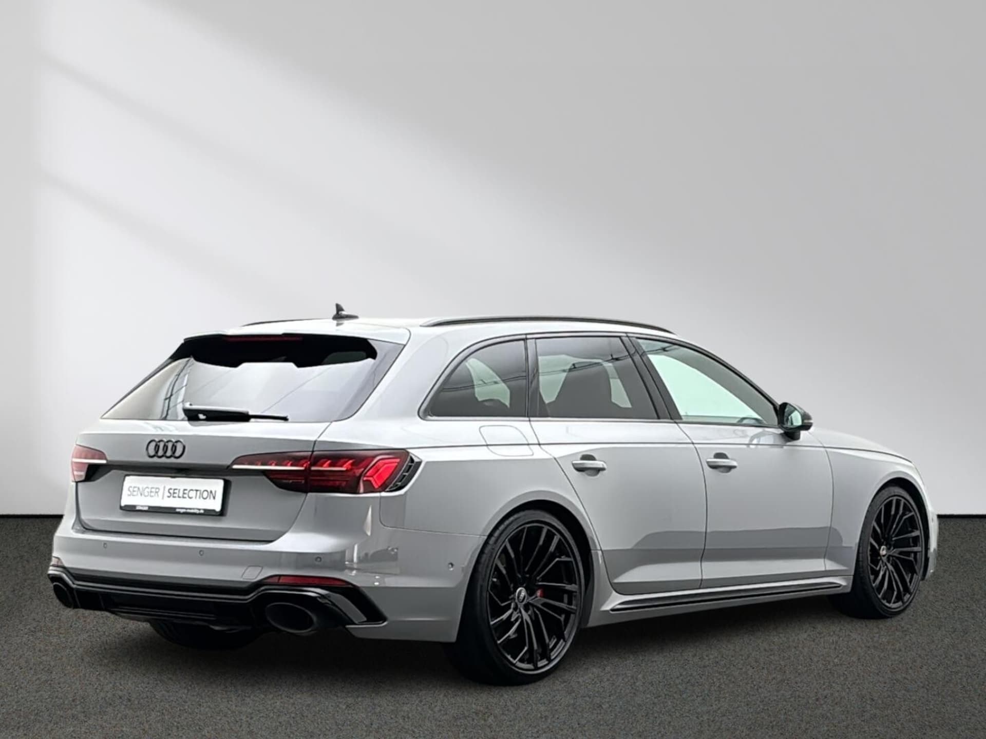 Audi RS 4 Avant