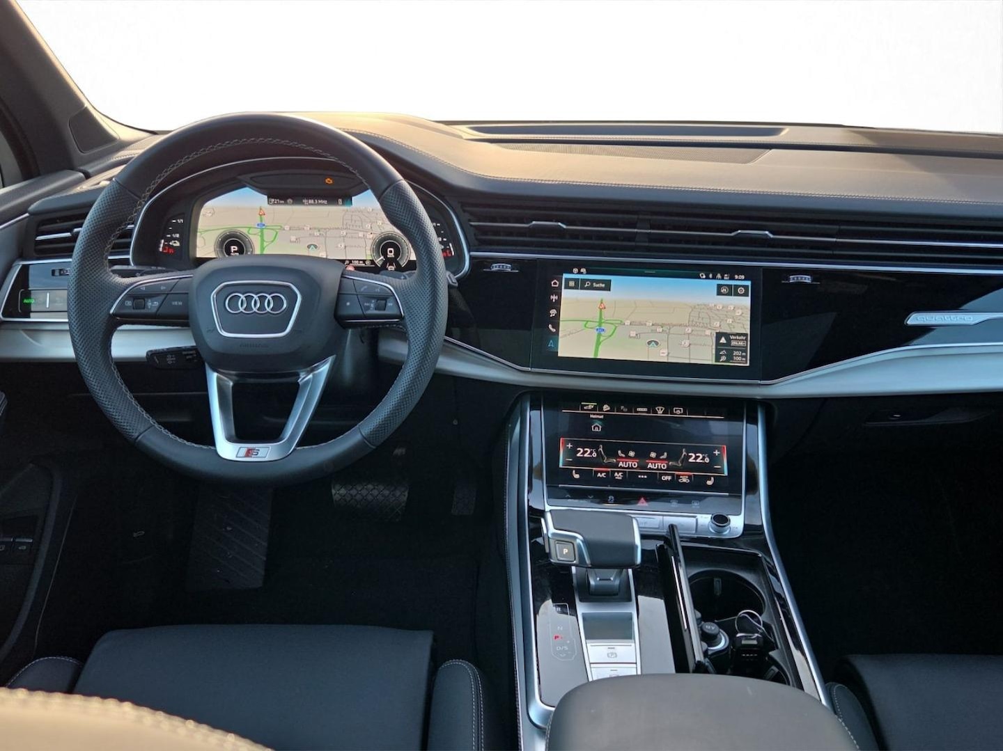 Bild über Audi Q7 SUV TFSI e S line business TFSI e quattro 360 kW tiptronic - für weitere Informationen kontaktieren Sie den Audi Partner