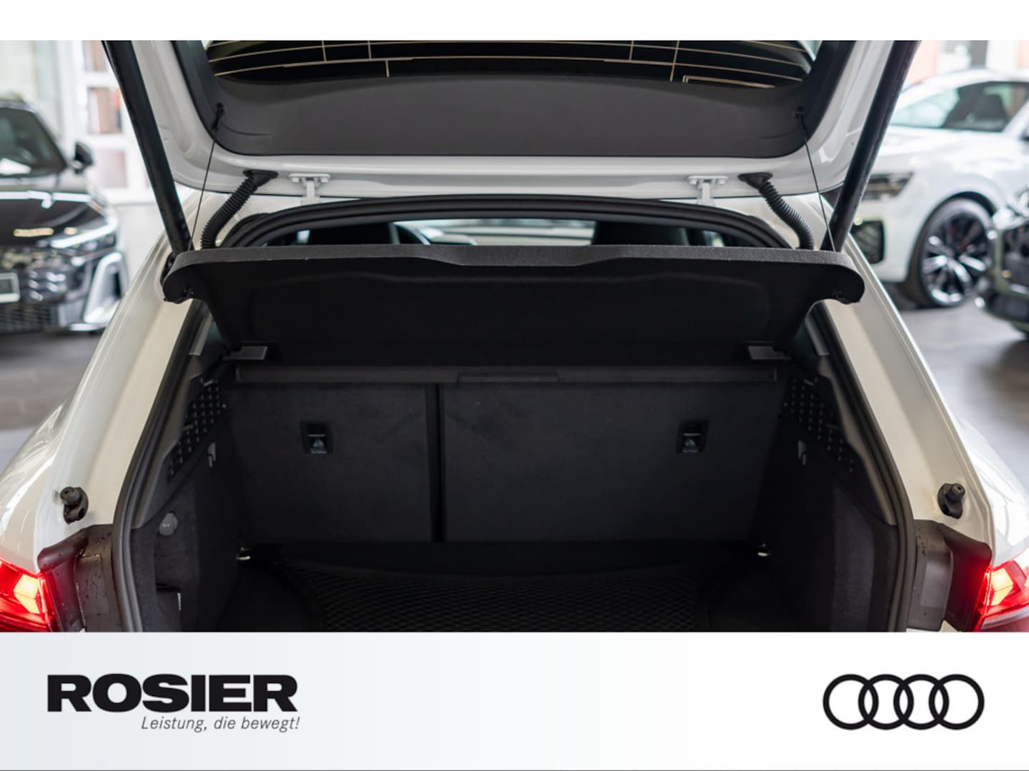 Bild über Audi A3 allstreet TFSI 110 kW S tronic - für weitere Informationen kontaktieren Sie den Audi Partner