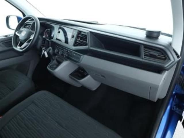 Volkswagen T6.1 Caravelle larger