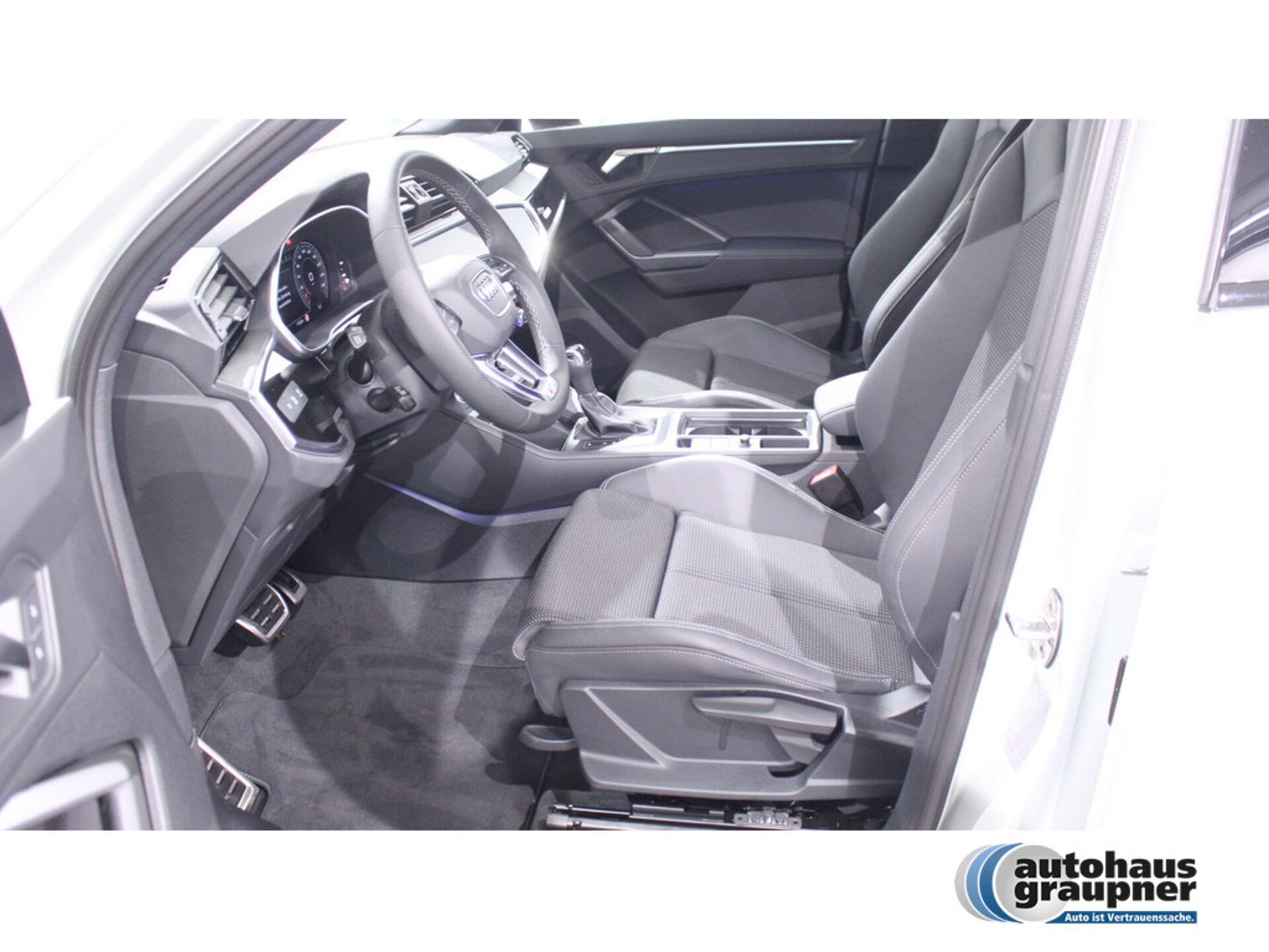 Audi Q3 Sportback S line
