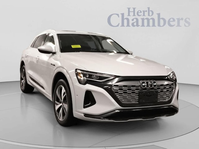 2024 Audi Q8 e-tron