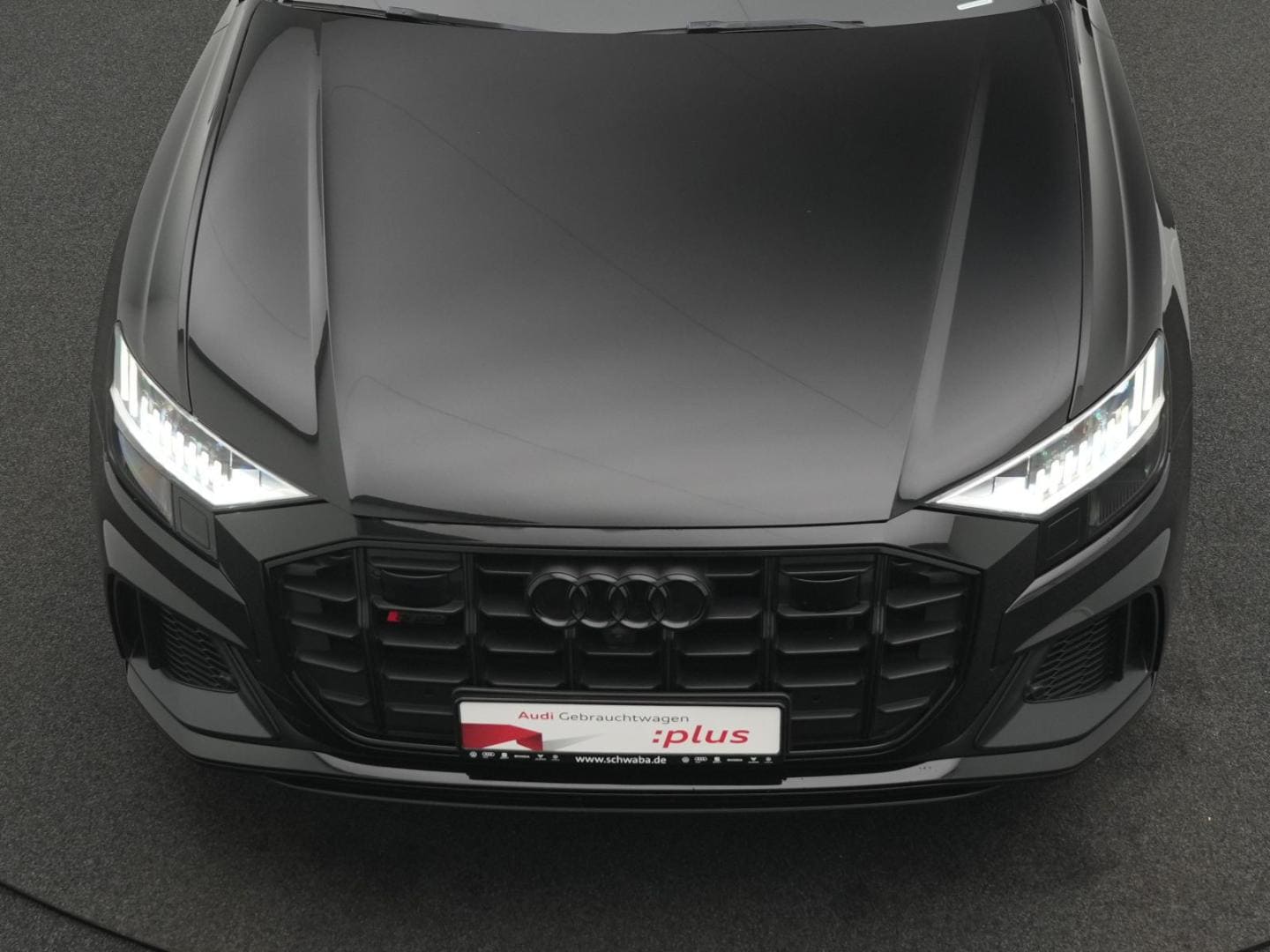 Bild über Audi SQ8 competition plus TFSI quattro tiptronic - für weitere Informationen kontaktieren Sie den Audi Partner