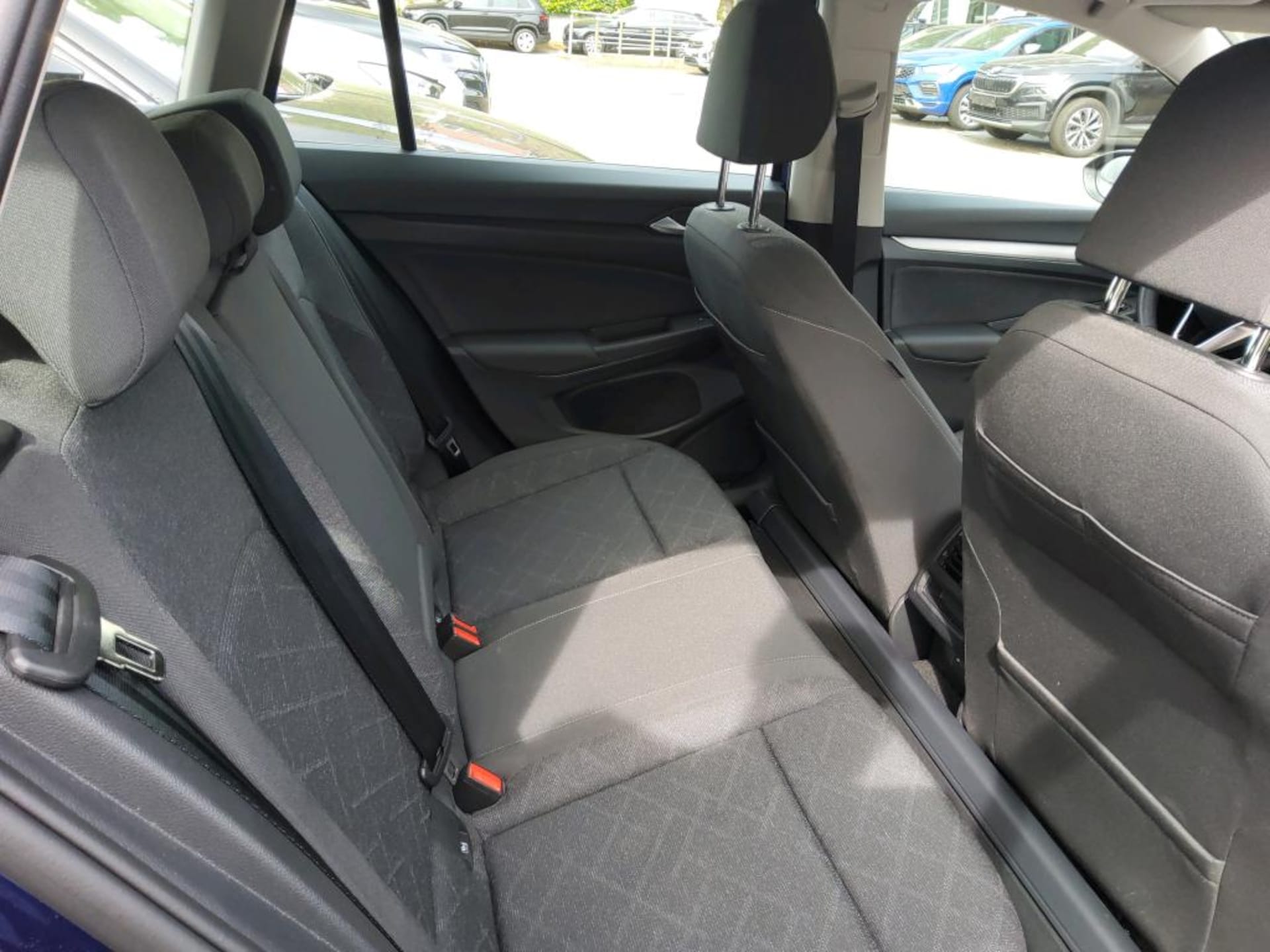 Volkswagen Golf Variant Life