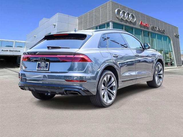 2025 Audi Q8