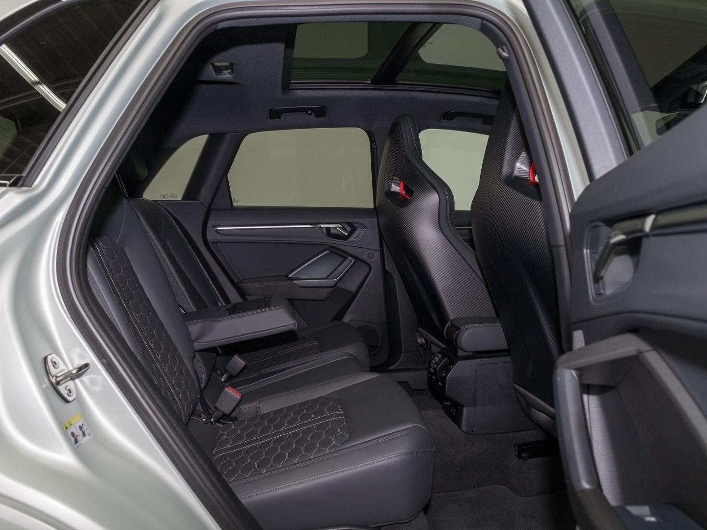 Image about Audi RS Q3 TFSI quattro S tronic