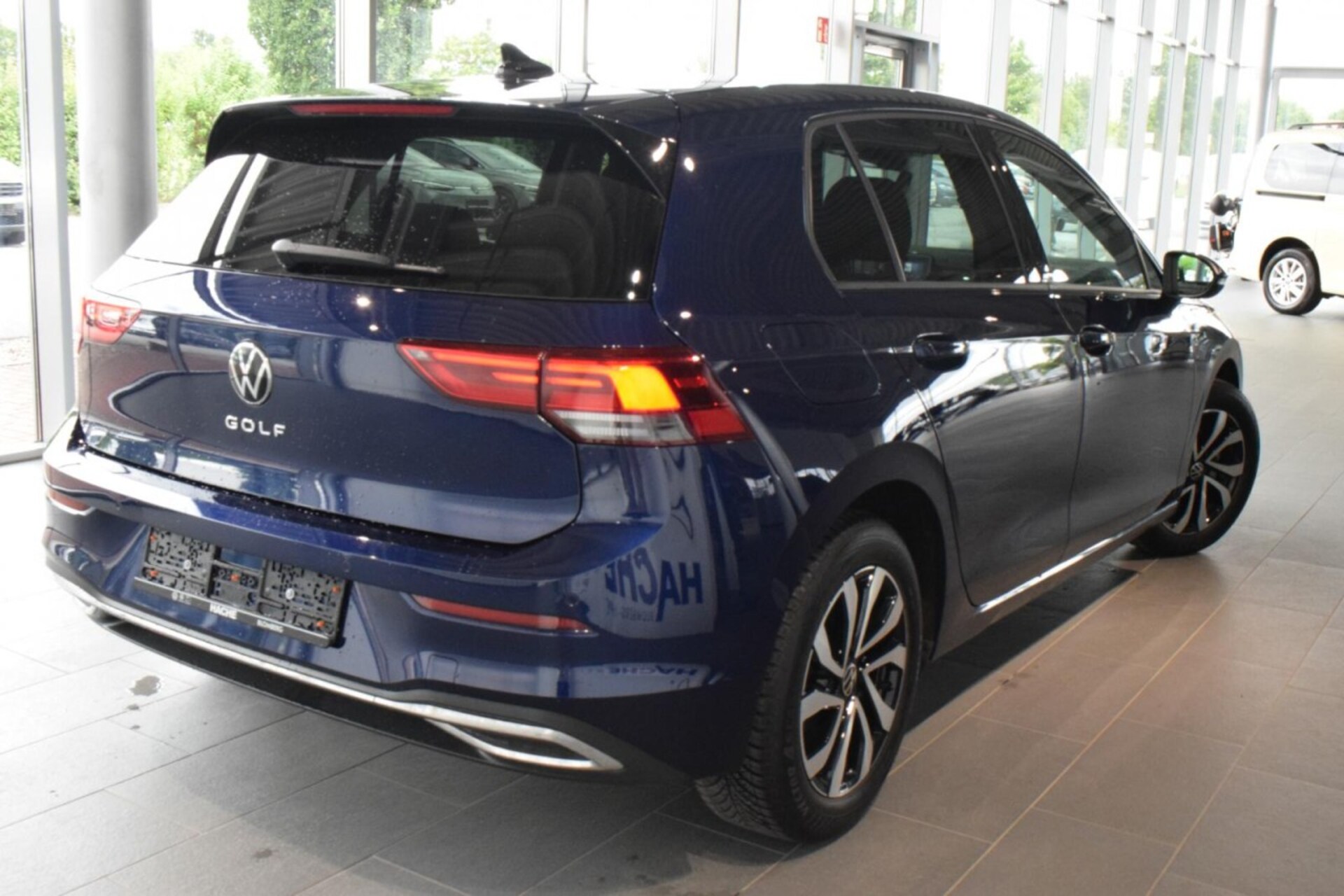 Volkswagen Golf Life