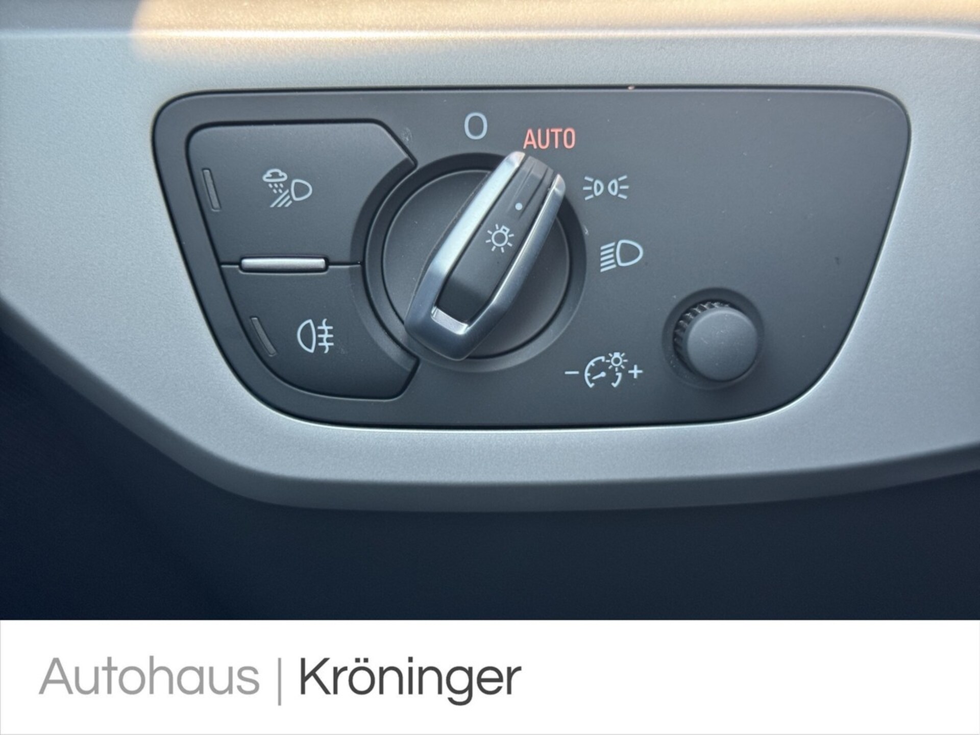 Audi A4 Limousine Advanced