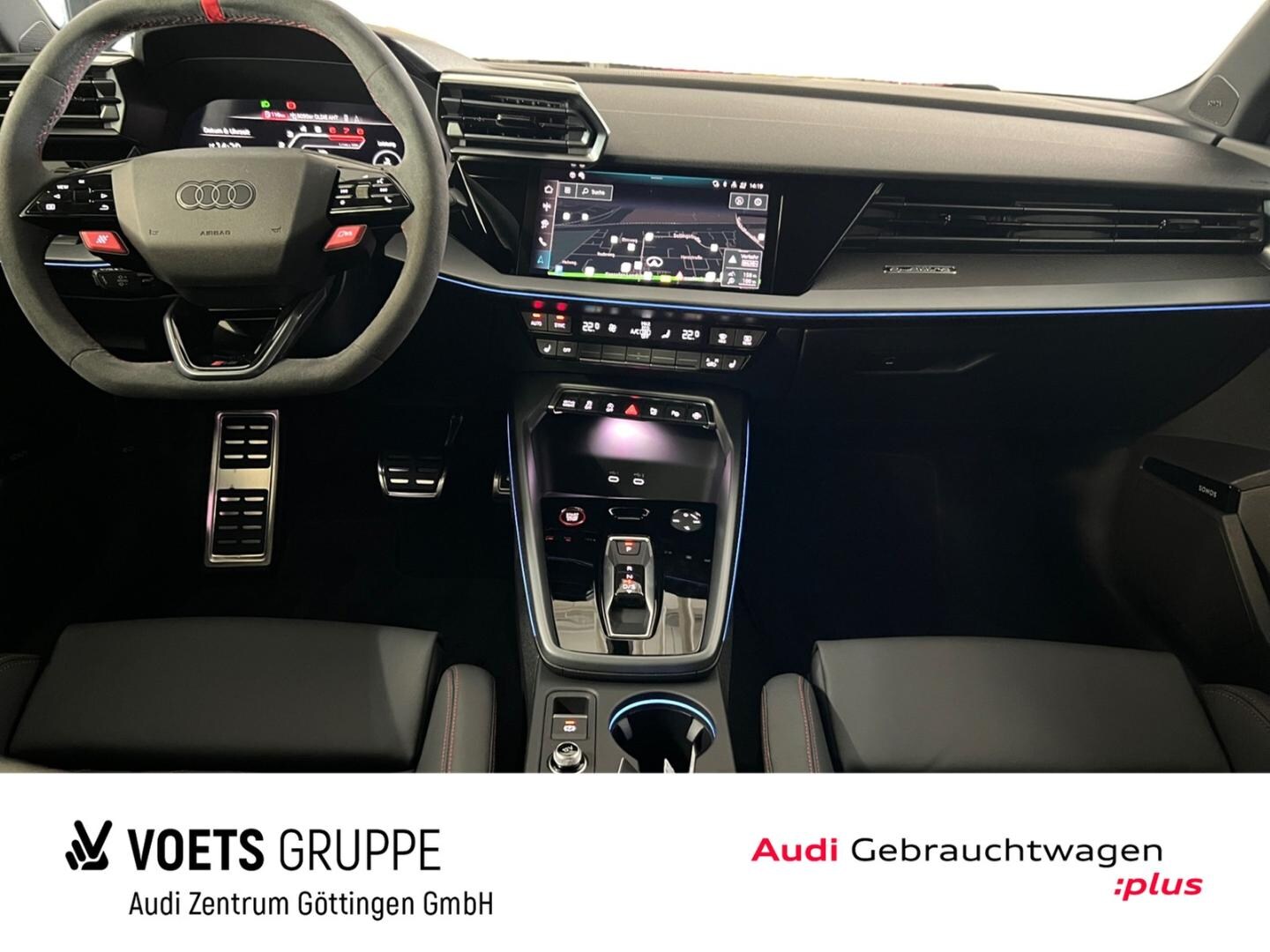 Bild über Audi RS 3 Limousine TFSI quattro 294 kW S tronic - für weitere Informationen kontaktieren Sie den Audi Partner