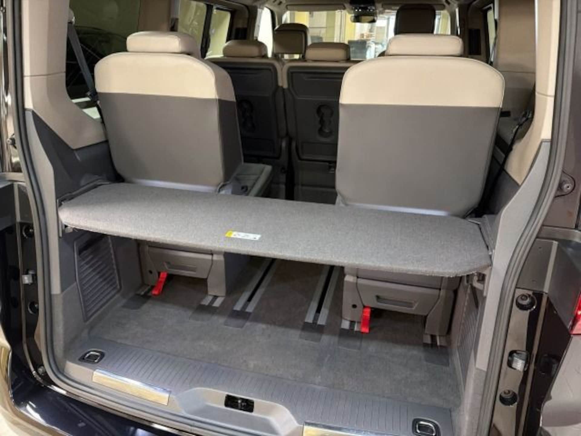 Volkswagen Multivan Style