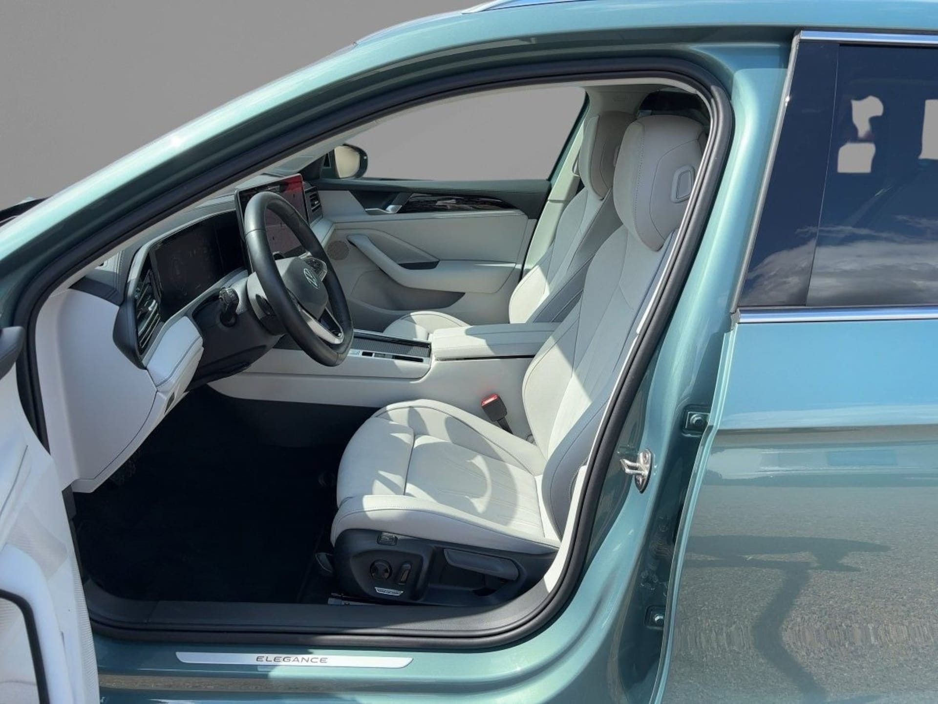 Volkswagen Passat Elegance