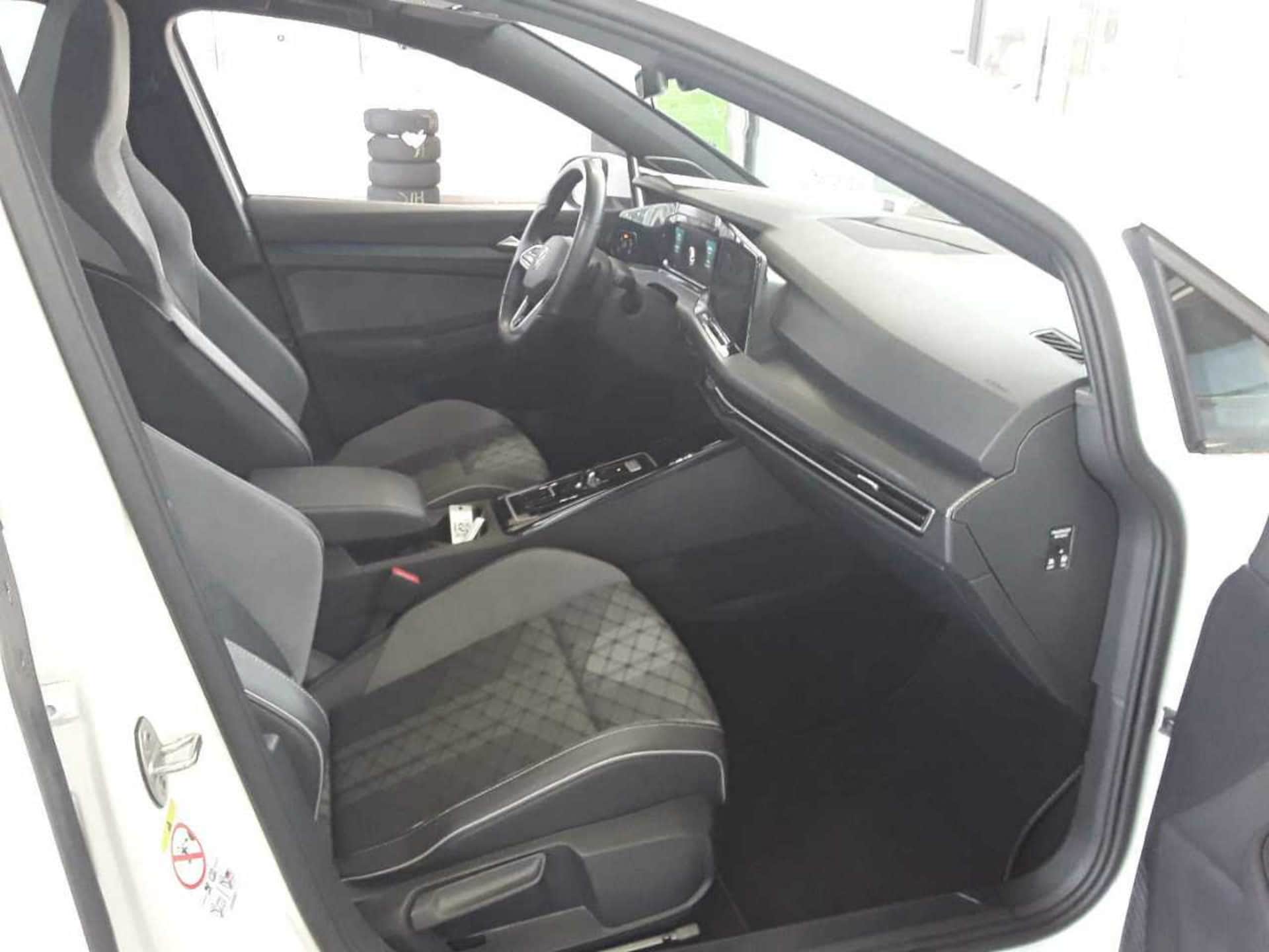 Volkswagen Golf Variant R-Line