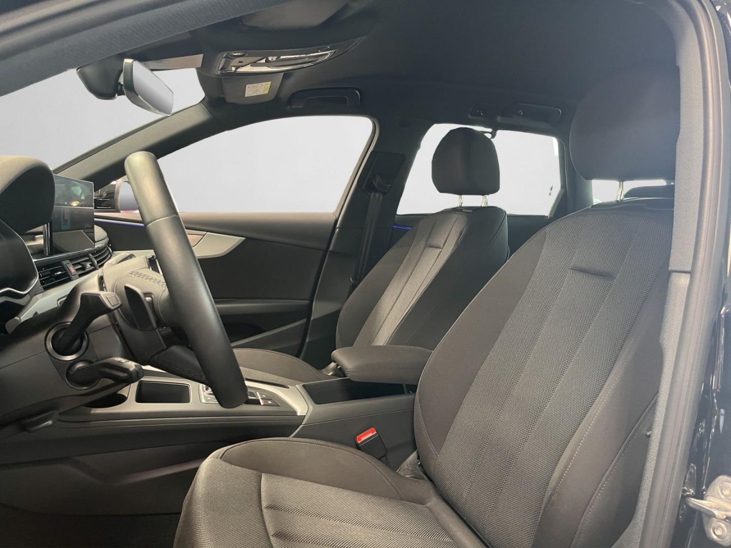 Bild über Audi A4 Avant 35 TFSI S tronic - für weitere Informationen kontaktieren Sie den Audi Partner