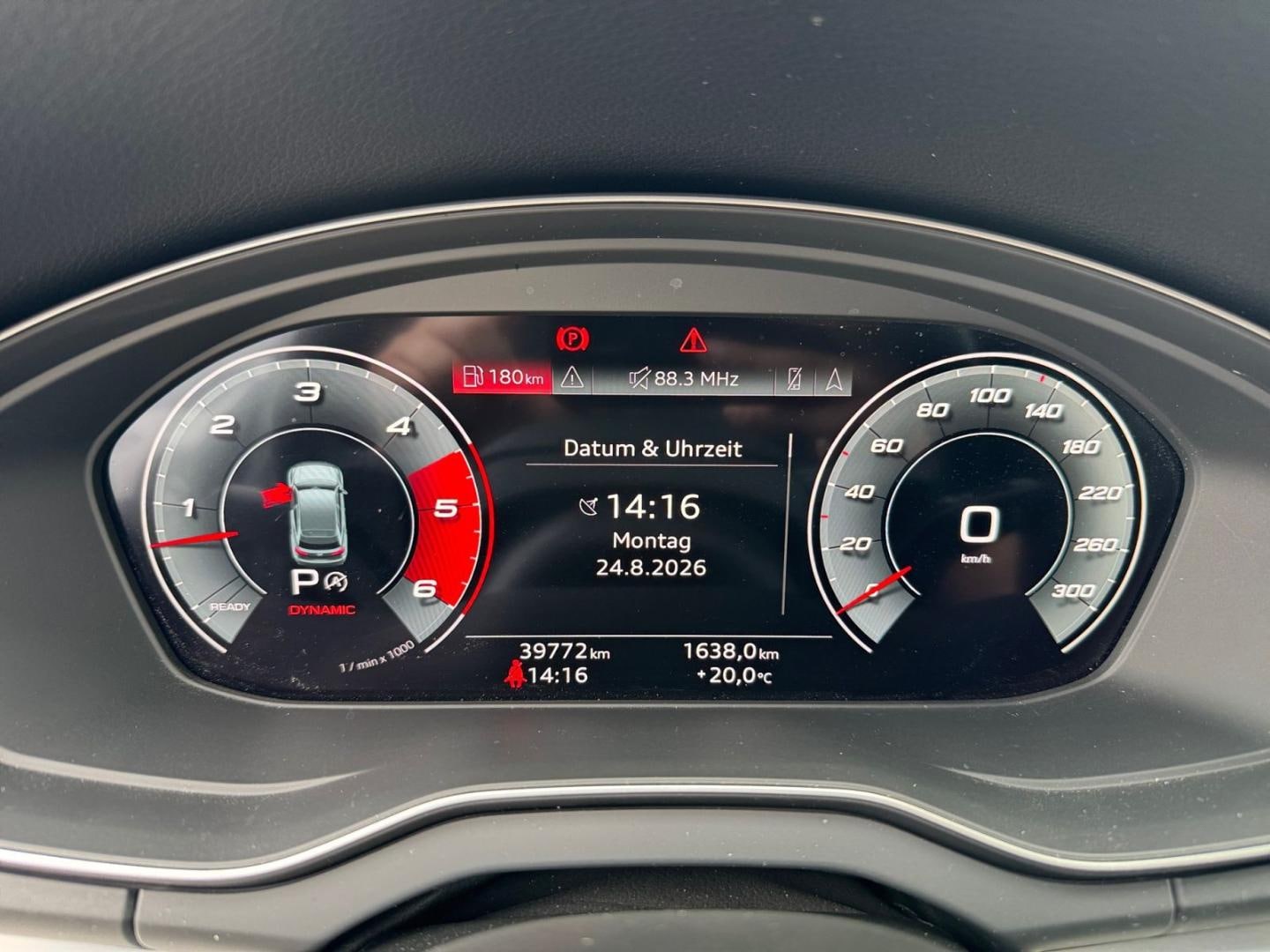 Bild über Audi SQ5 TDI tiptronic - für weitere Informationen kontaktieren Sie den Audi Partner