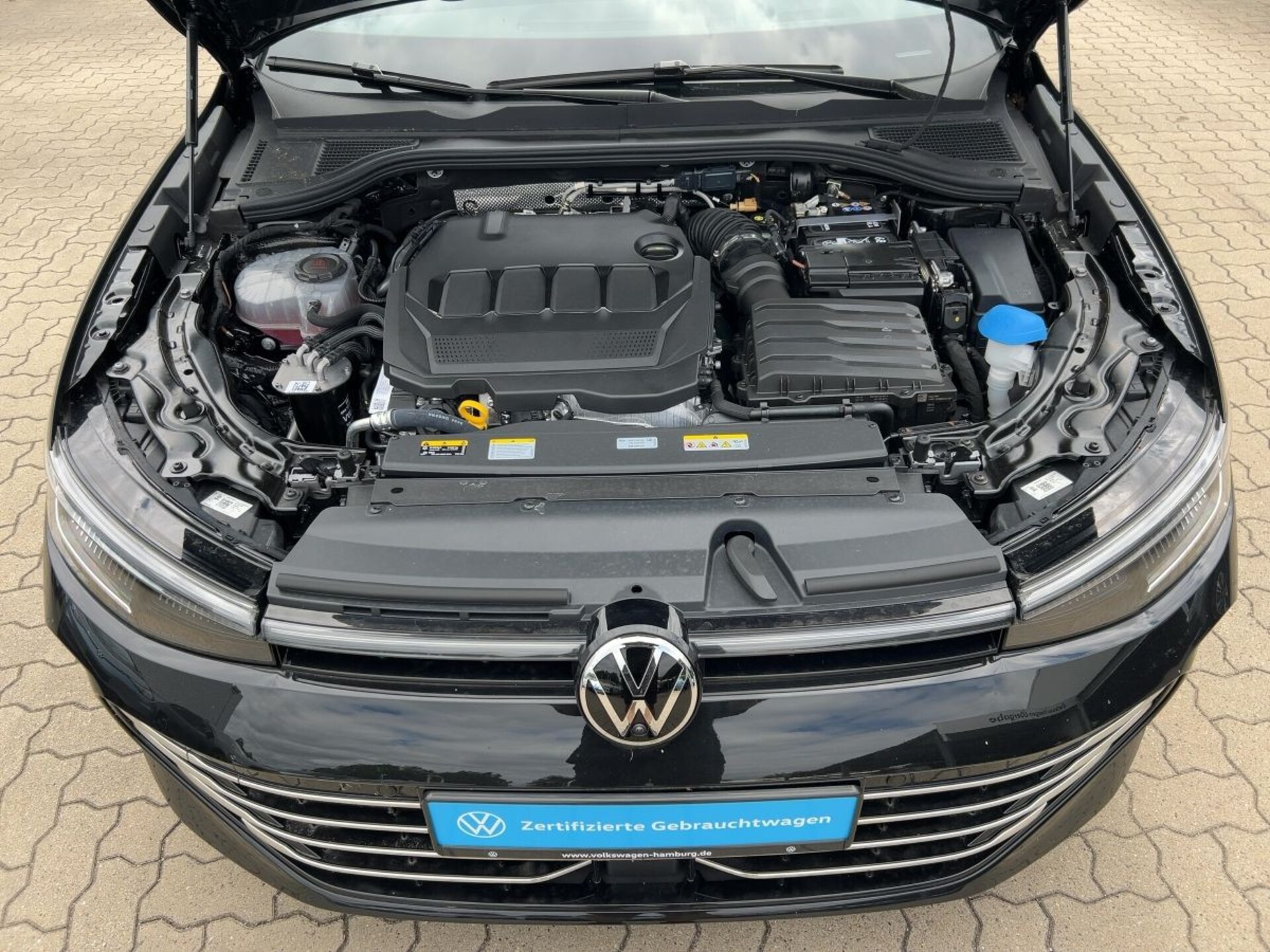 Volkswagen Passat Elegance