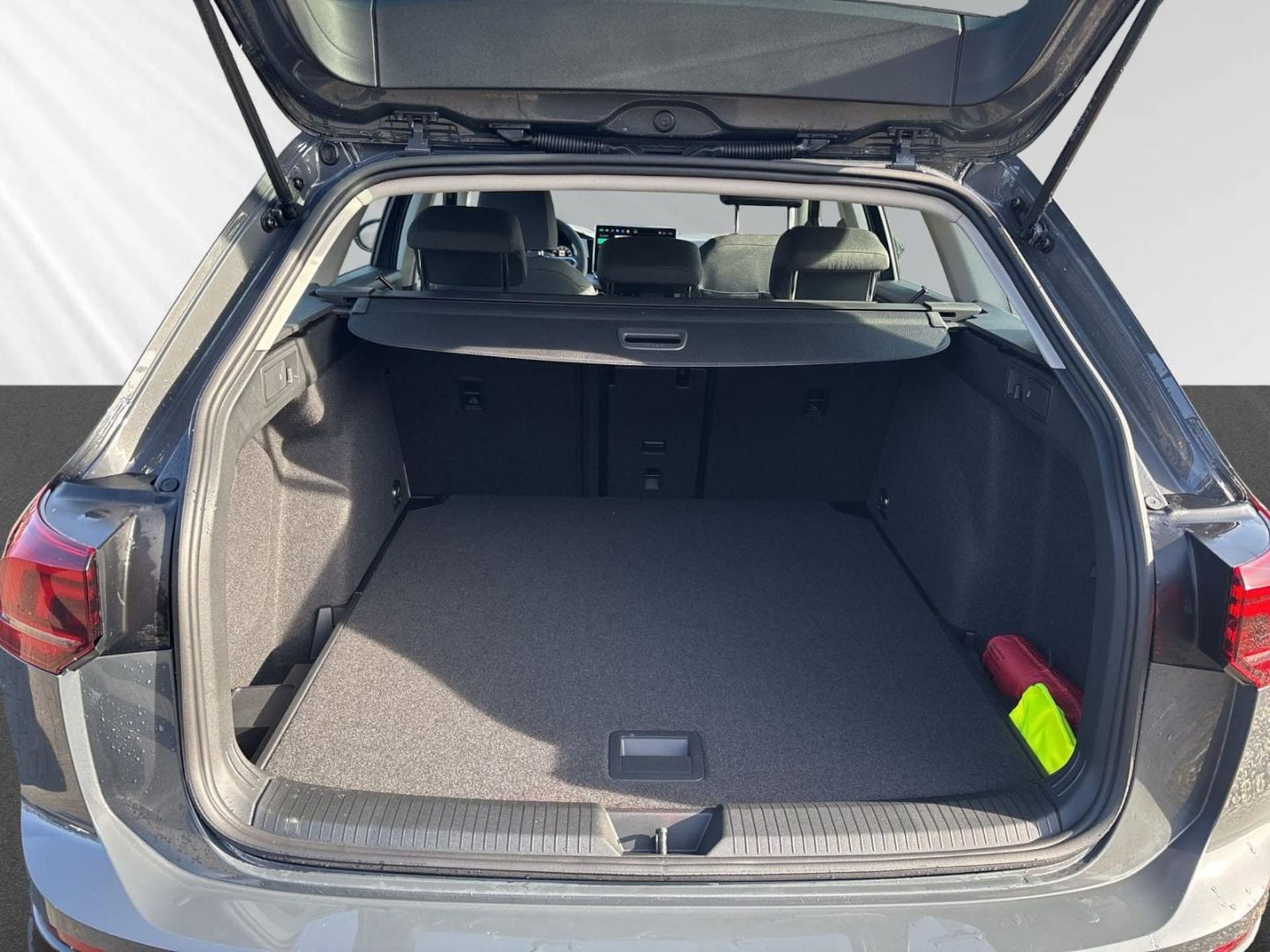 Volkswagen Golf Variant Life