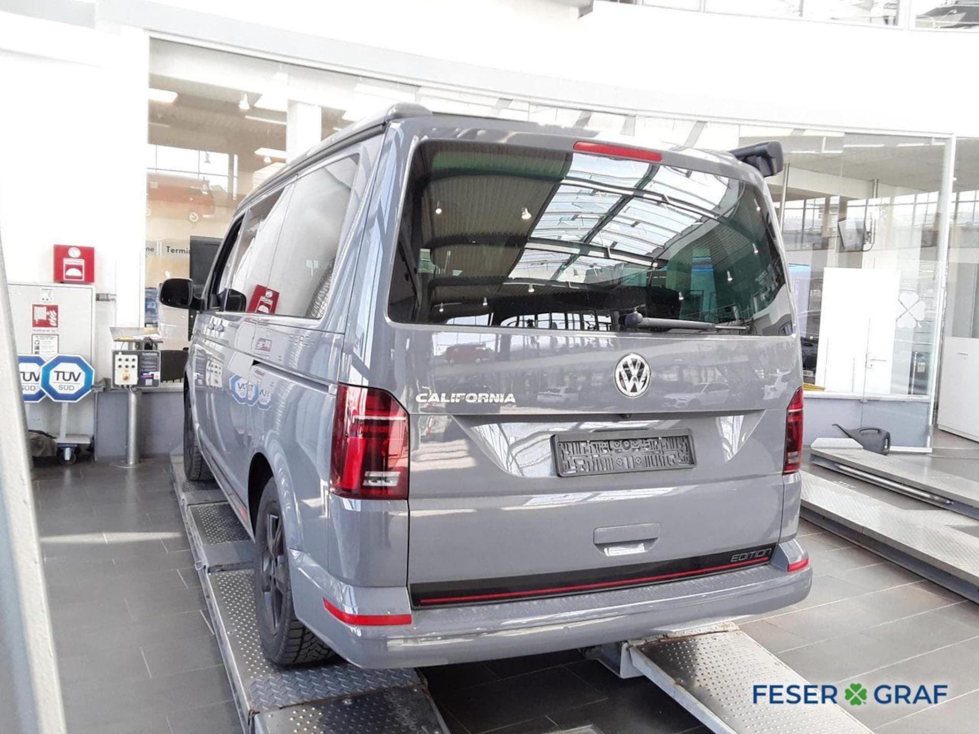 Volkswagen T6.1 California Beach