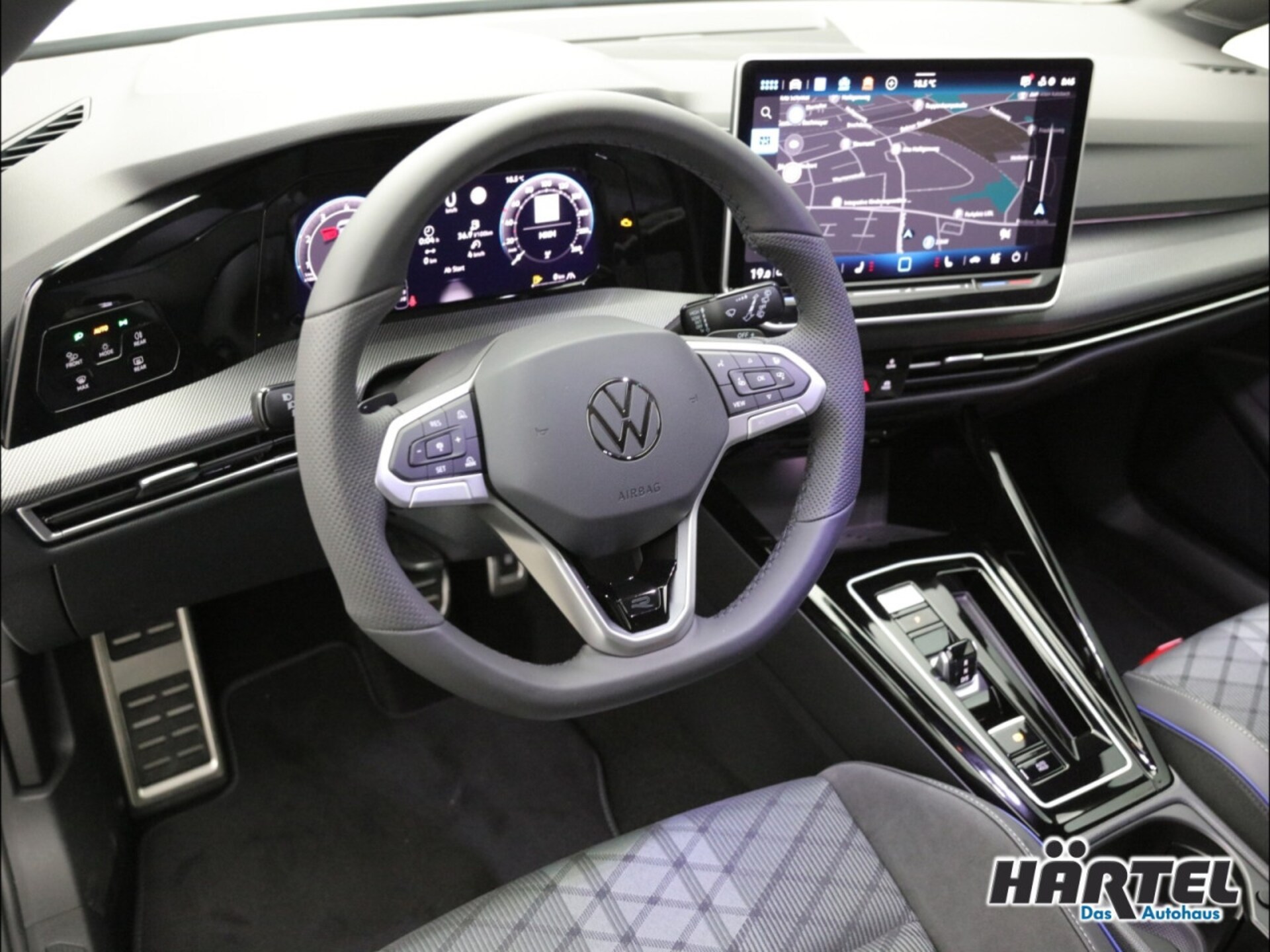 Volkswagen Golf R-Line