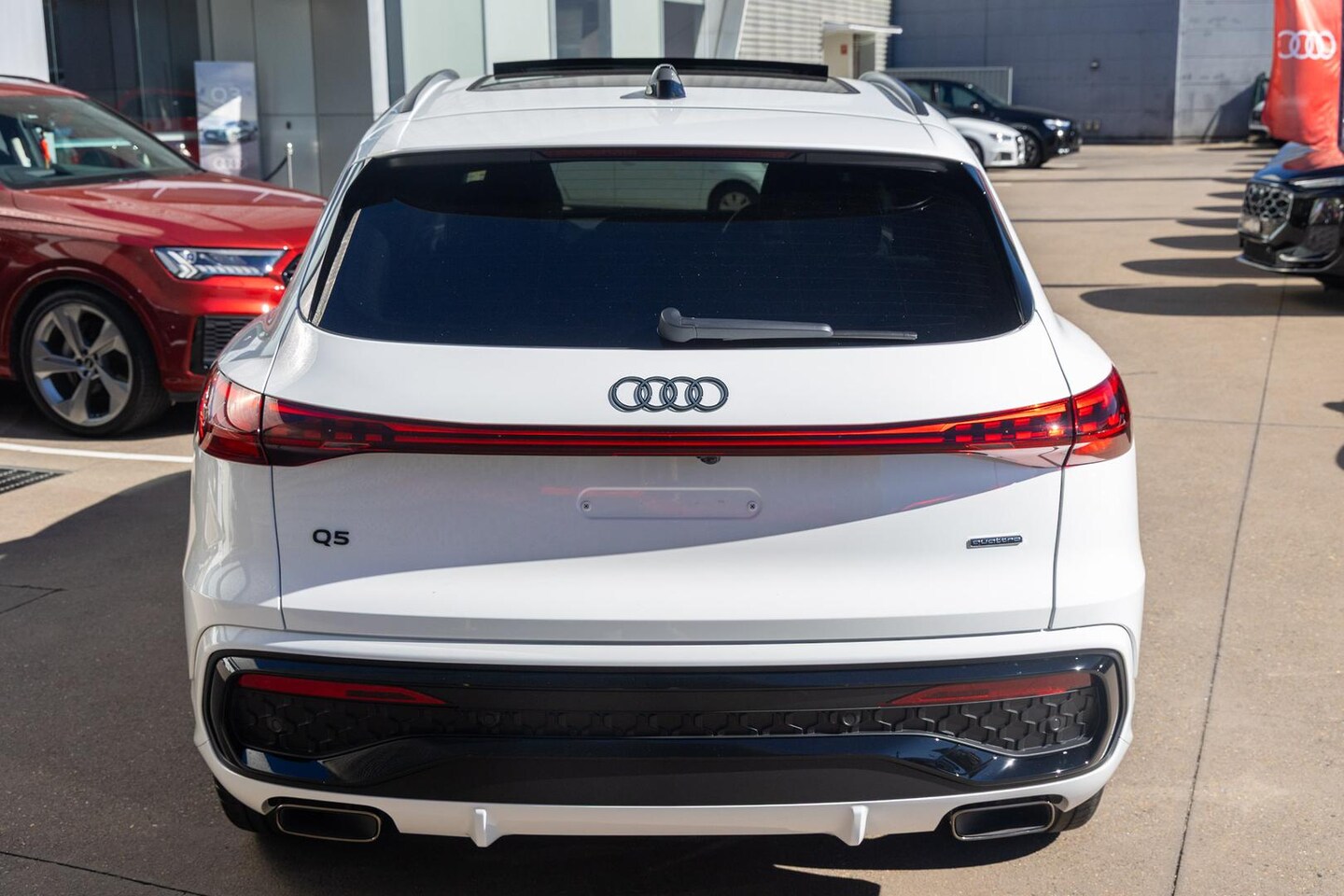 Image about Audi Q5 SUV e-hybrid quattro S tronic