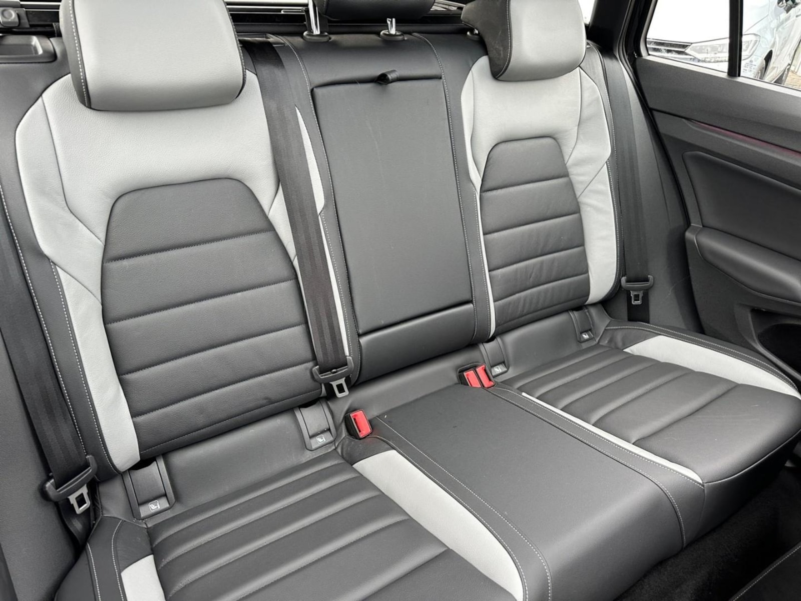 Volkswagen Golf Variant – Bild 10
