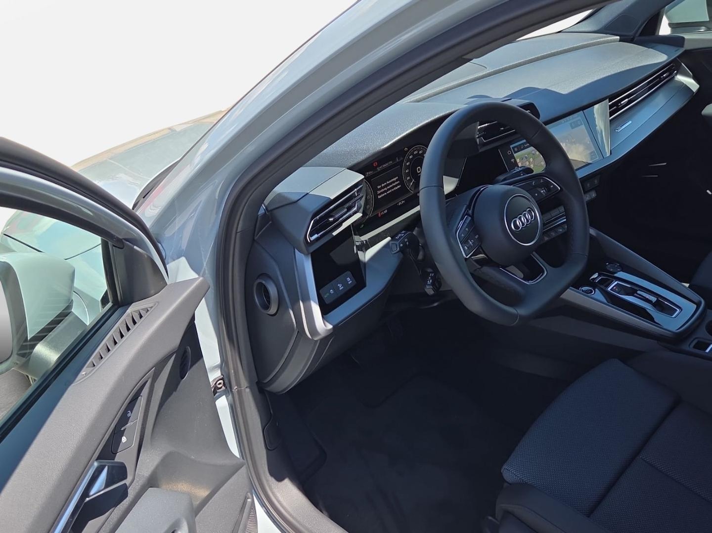 Bild über Audi A3 allstreet TFSI e TFSI e 150 kW S tronic - für weitere Informationen kontaktieren Sie den Audi Partner
